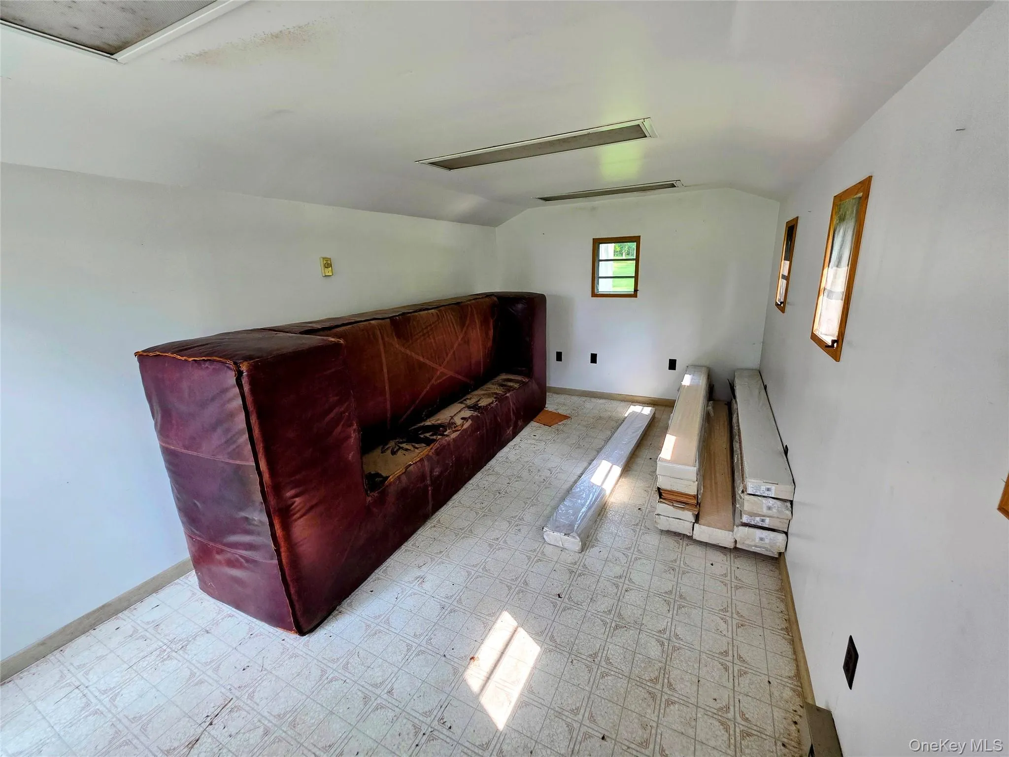 84 Pine Road, Hyde Park, NY, 3 Bedrooms Bedrooms, 7 Rooms Rooms,2 BathroomsBathrooms,Residential,For Rent,Pine,0,1037256 84 Pine Road, Hyde Park, NY, 3 Bedrooms Bedrooms, 7 Rooms Rooms,2 BathroomsBathrooms,Residential,For Rent,Pine,0,1037256