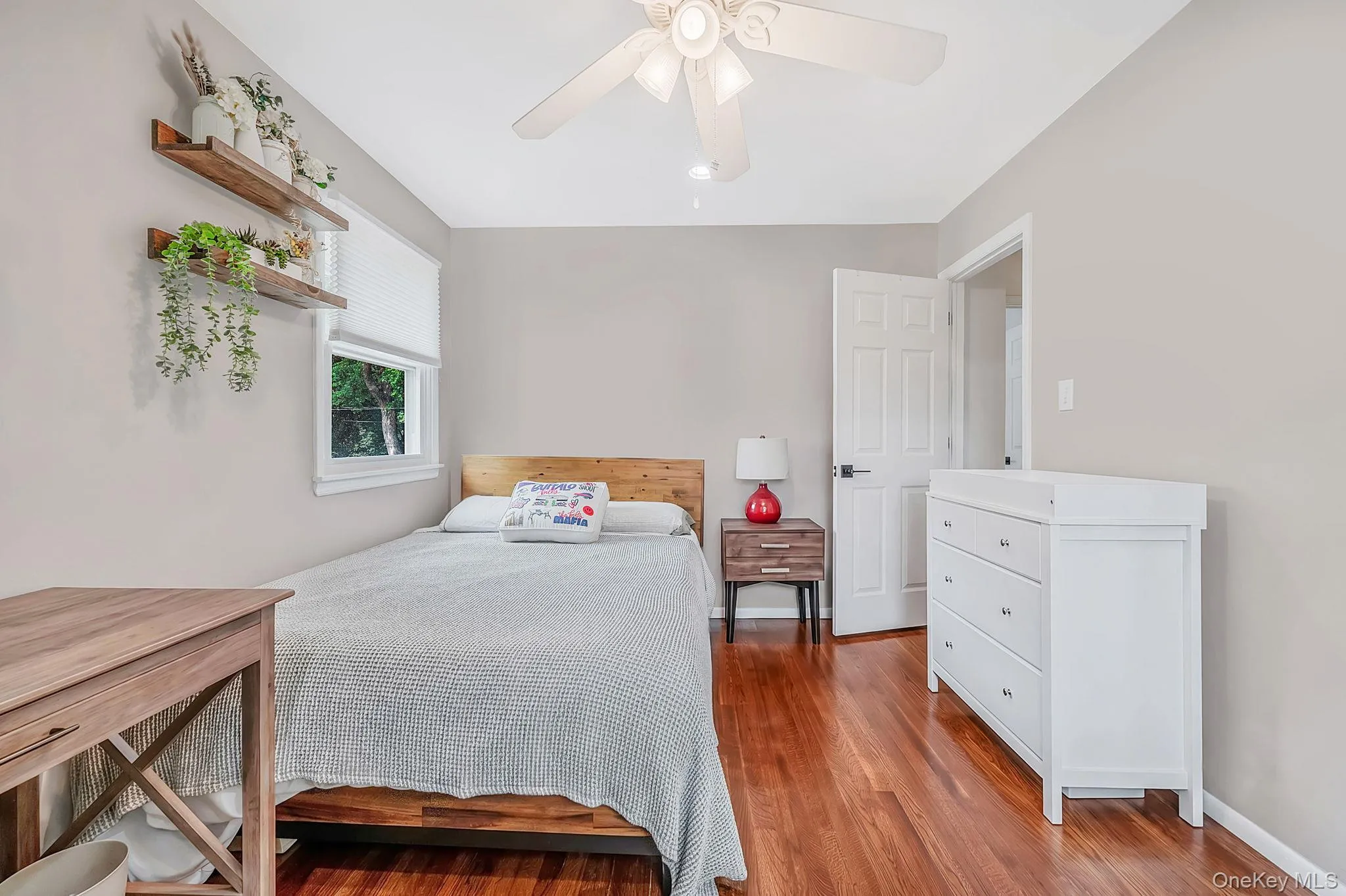 25 Dudley Lane, Smithtown, NY, 3 Bedrooms Bedrooms, 7 Rooms Rooms,1 BathroomBathrooms,Residential,For Rent,Dudley,0,1037257 25 Dudley Lane, Smithtown, NY, 3 Bedrooms Bedrooms, 7 Rooms Rooms,1 BathroomBathrooms,Residential,For Rent,Dudley,0,1037257