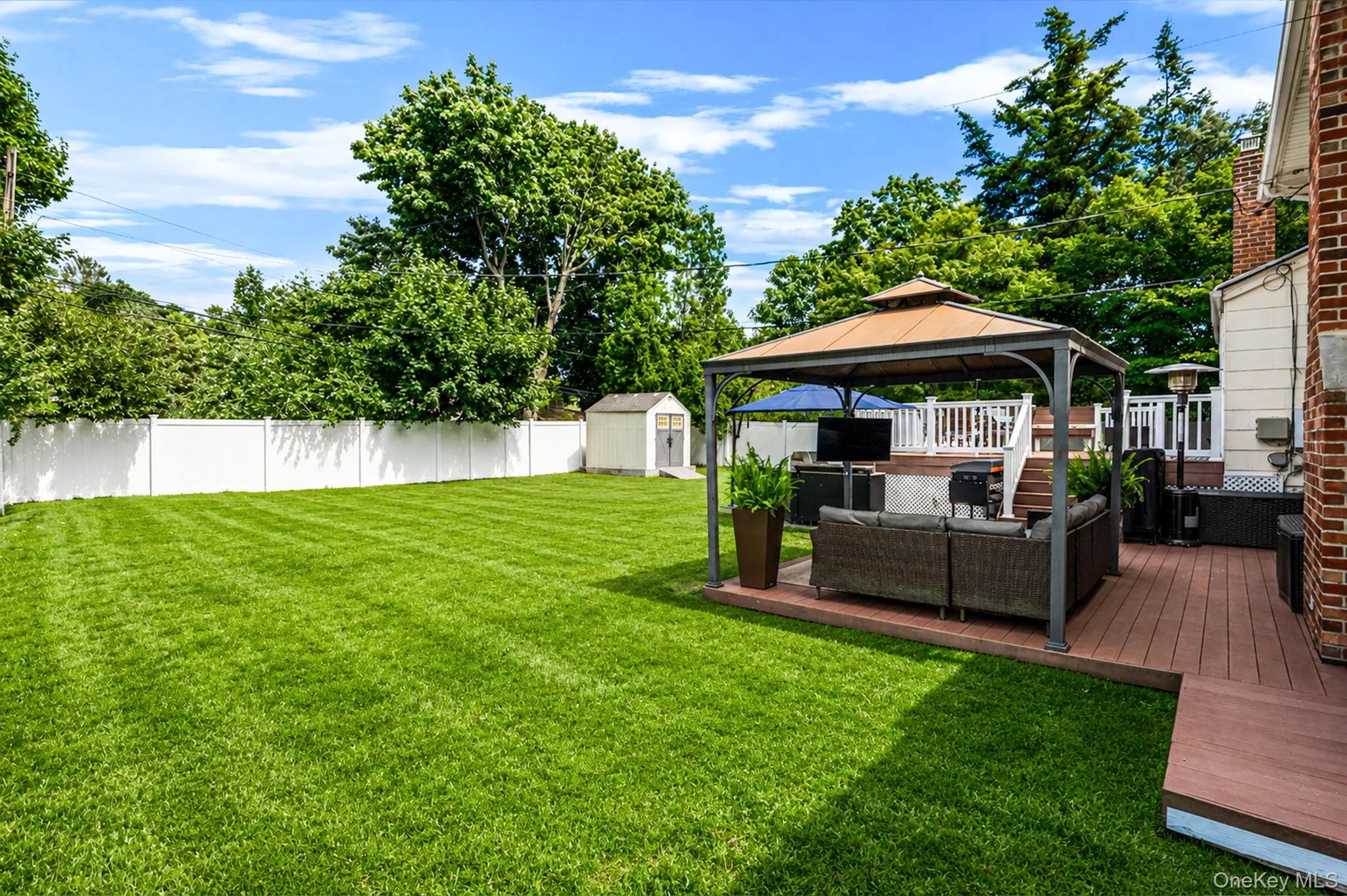 25 Dudley Lane, Smithtown, NY, 3 Bedrooms Bedrooms, 7 Rooms Rooms,1 BathroomBathrooms,Residential,For Rent,Dudley,0,1037257 25 Dudley Lane, Smithtown, NY, 3 Bedrooms Bedrooms, 7 Rooms Rooms,1 BathroomBathrooms,Residential,For Rent,Dudley,0,1037257