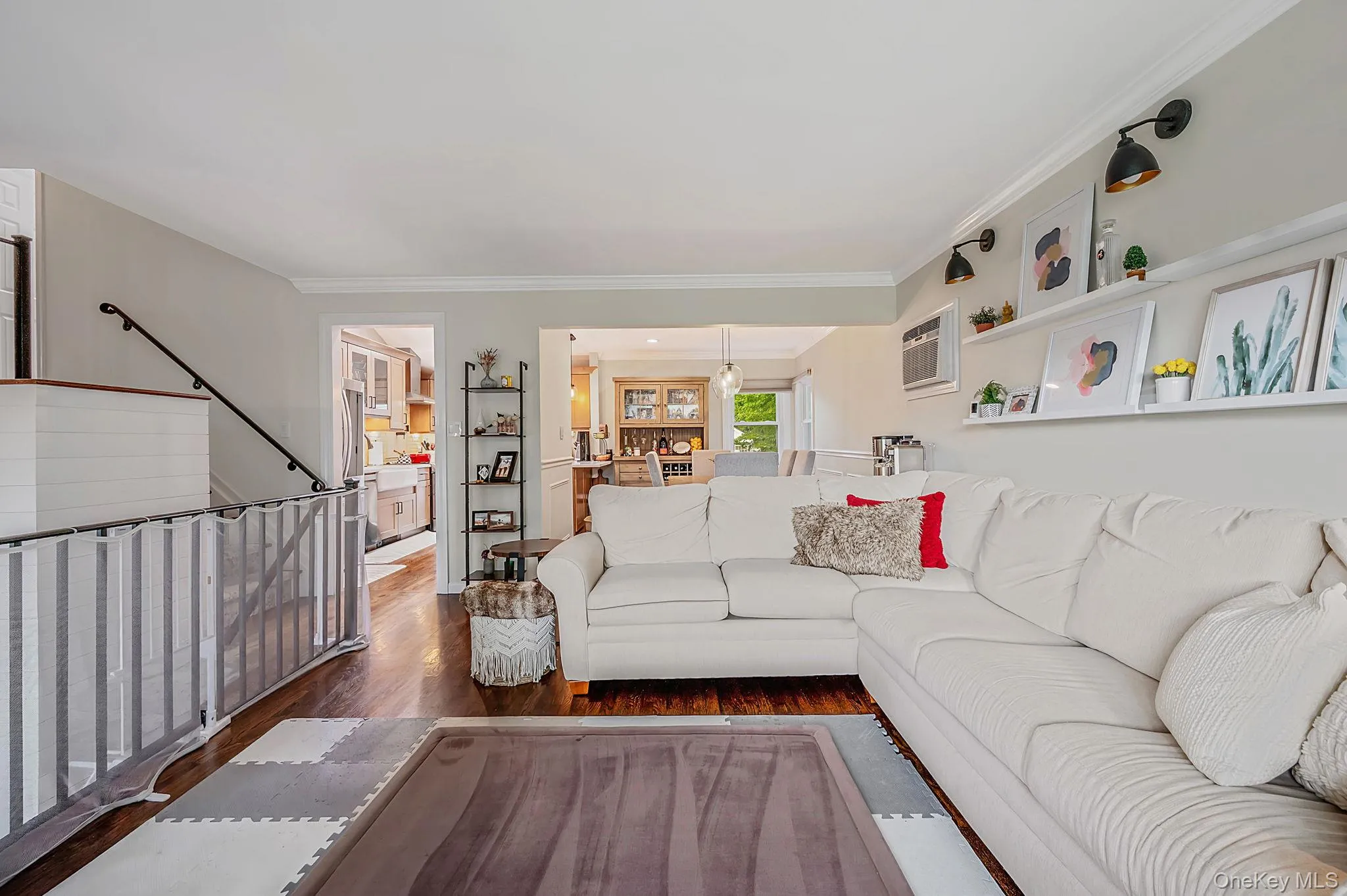 25 Dudley Lane, Smithtown, NY, 3 Bedrooms Bedrooms, 7 Rooms Rooms,1 BathroomBathrooms,Residential,For Rent,Dudley,0,1037257 25 Dudley Lane, Smithtown, NY, 3 Bedrooms Bedrooms, 7 Rooms Rooms,1 BathroomBathrooms,Residential,For Rent,Dudley,0,1037257