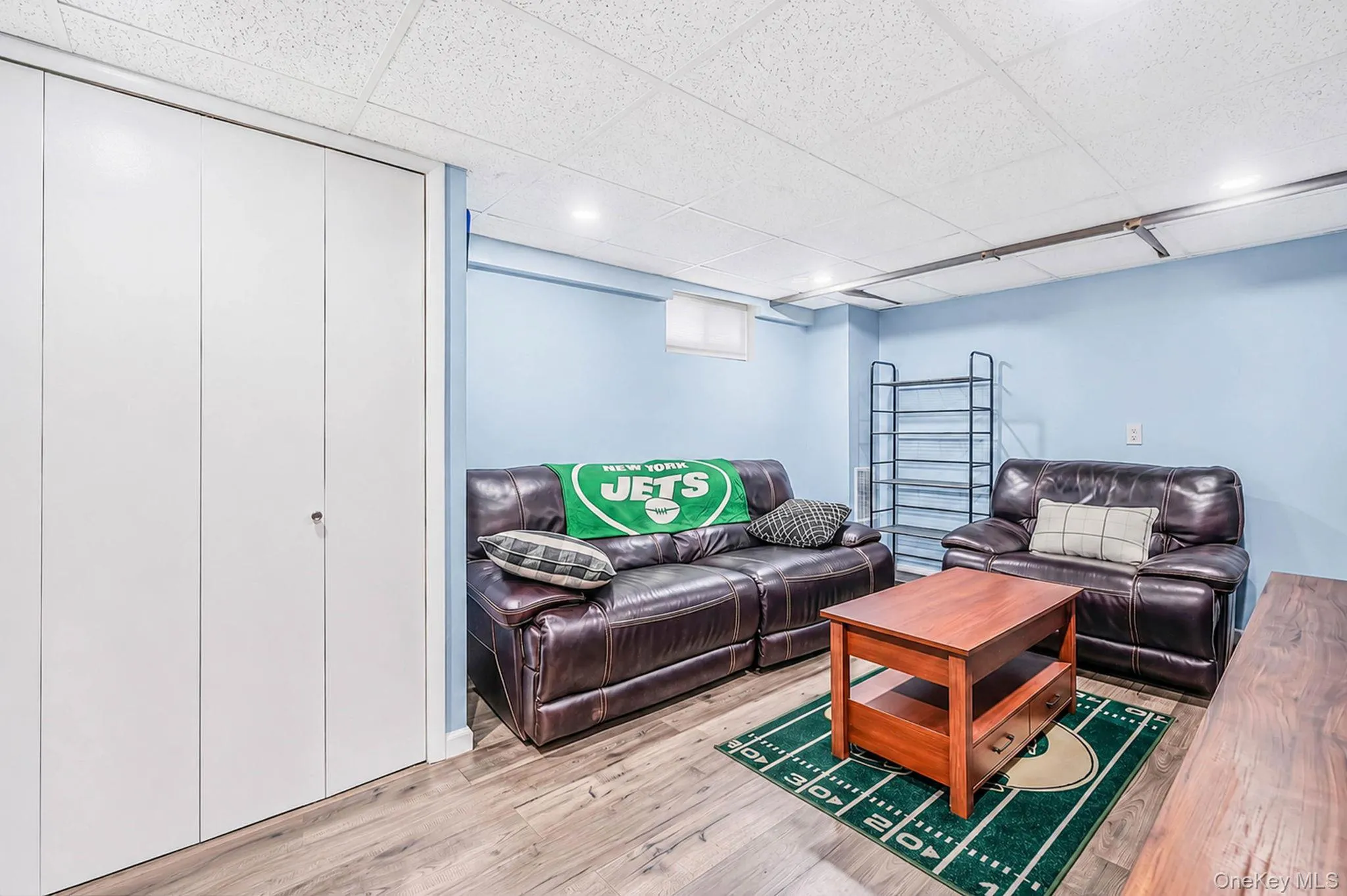 25 Dudley Lane, Smithtown, NY, 3 Bedrooms Bedrooms, 7 Rooms Rooms,1 BathroomBathrooms,Residential,For Rent,Dudley,0,1037257 25 Dudley Lane, Smithtown, NY, 3 Bedrooms Bedrooms, 7 Rooms Rooms,1 BathroomBathrooms,Residential,For Rent,Dudley,0,1037257