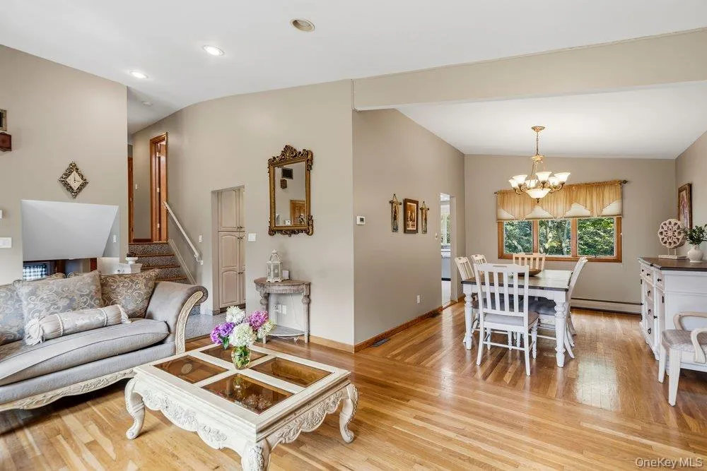 11 Laurie Place, Glen Cove, NY, 4 Bedrooms Bedrooms, 10 Rooms Rooms,3 BathroomsBathrooms,Residential,For Rent,Laurie,0,1037259 11 Laurie Place, Glen Cove, NY, 4 Bedrooms Bedrooms, 10 Rooms Rooms,3 BathroomsBathrooms,Residential,For Rent,Laurie,0,1037259