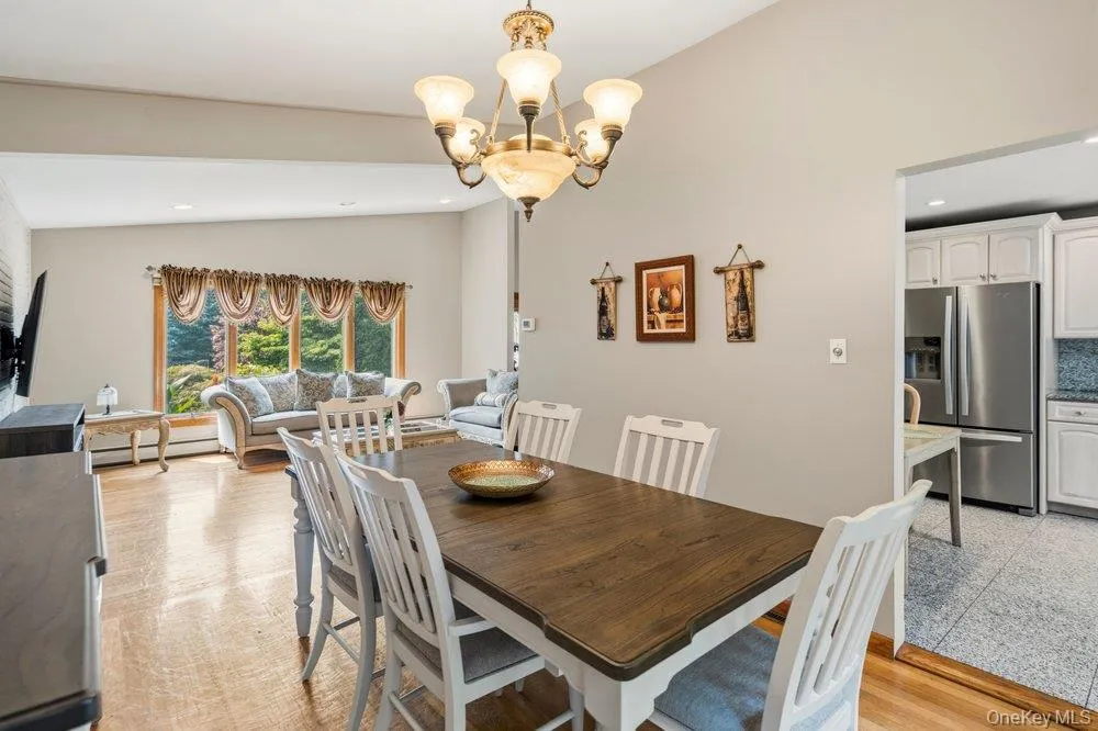 11 Laurie Place, Glen Cove, NY, 4 Bedrooms Bedrooms, 10 Rooms Rooms,3 BathroomsBathrooms,Residential,For Rent,Laurie,0,1037259 11 Laurie Place, Glen Cove, NY, 4 Bedrooms Bedrooms, 10 Rooms Rooms,3 BathroomsBathrooms,Residential,For Rent,Laurie,0,1037259