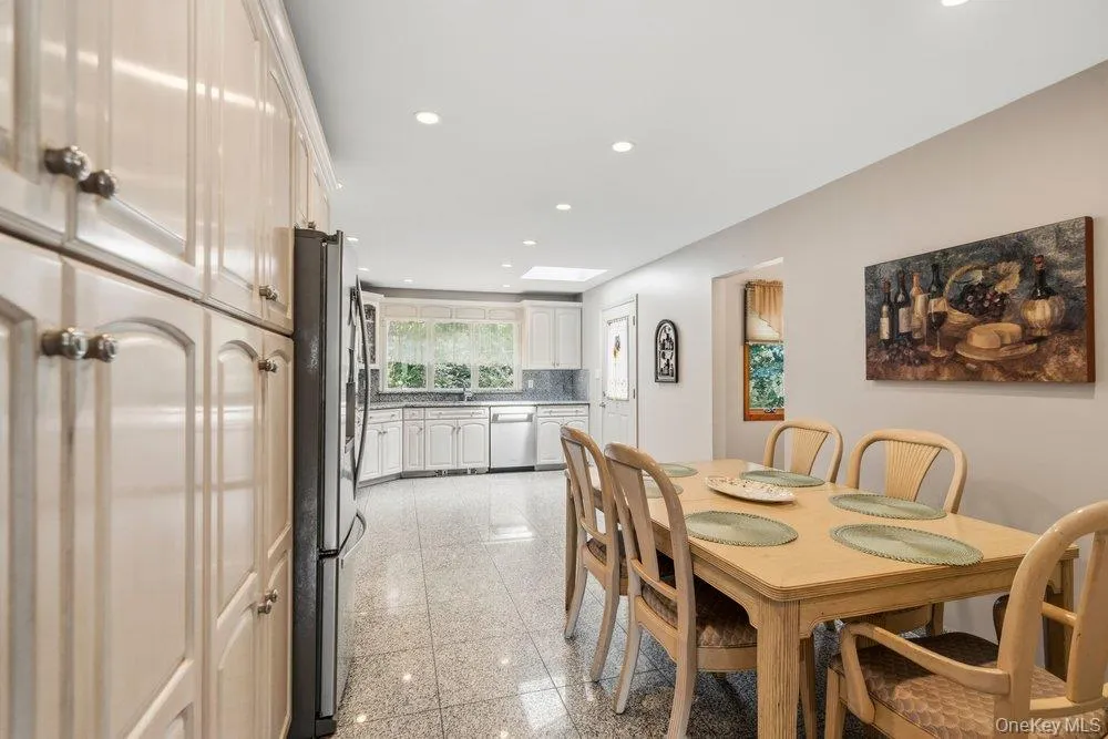 11 Laurie Place, Glen Cove, NY, 4 Bedrooms Bedrooms, 10 Rooms Rooms,3 BathroomsBathrooms,Residential,For Rent,Laurie,0,1037259 11 Laurie Place, Glen Cove, NY, 4 Bedrooms Bedrooms, 10 Rooms Rooms,3 BathroomsBathrooms,Residential,For Rent,Laurie,0,1037259