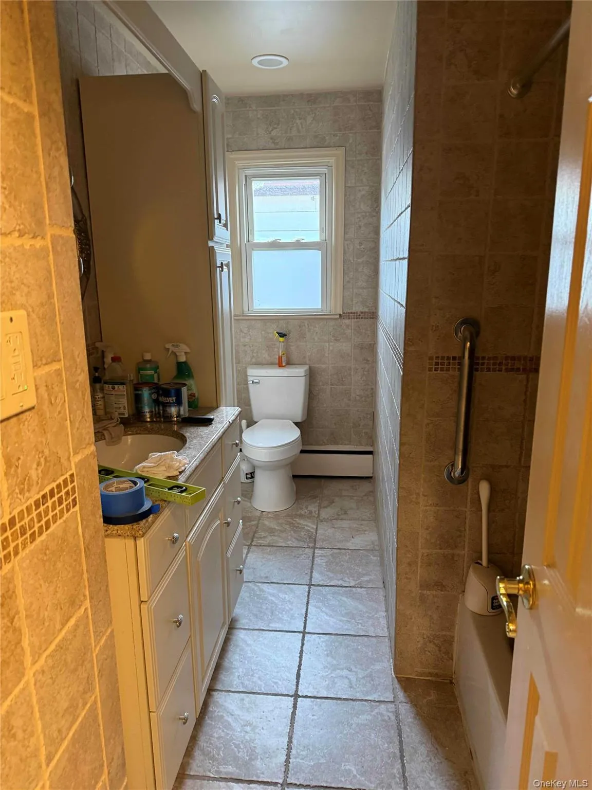 25923 147th Drive, New York, NY, 3 Bedrooms Bedrooms, 8 Rooms Rooms,1 BathroomBathrooms,Residential Lease,For Rent,147th,0,1037260 25923 147th Drive, New York, NY, 3 Bedrooms Bedrooms, 8 Rooms Rooms,1 BathroomBathrooms,Residential Lease,For Rent,147th,0,1037260