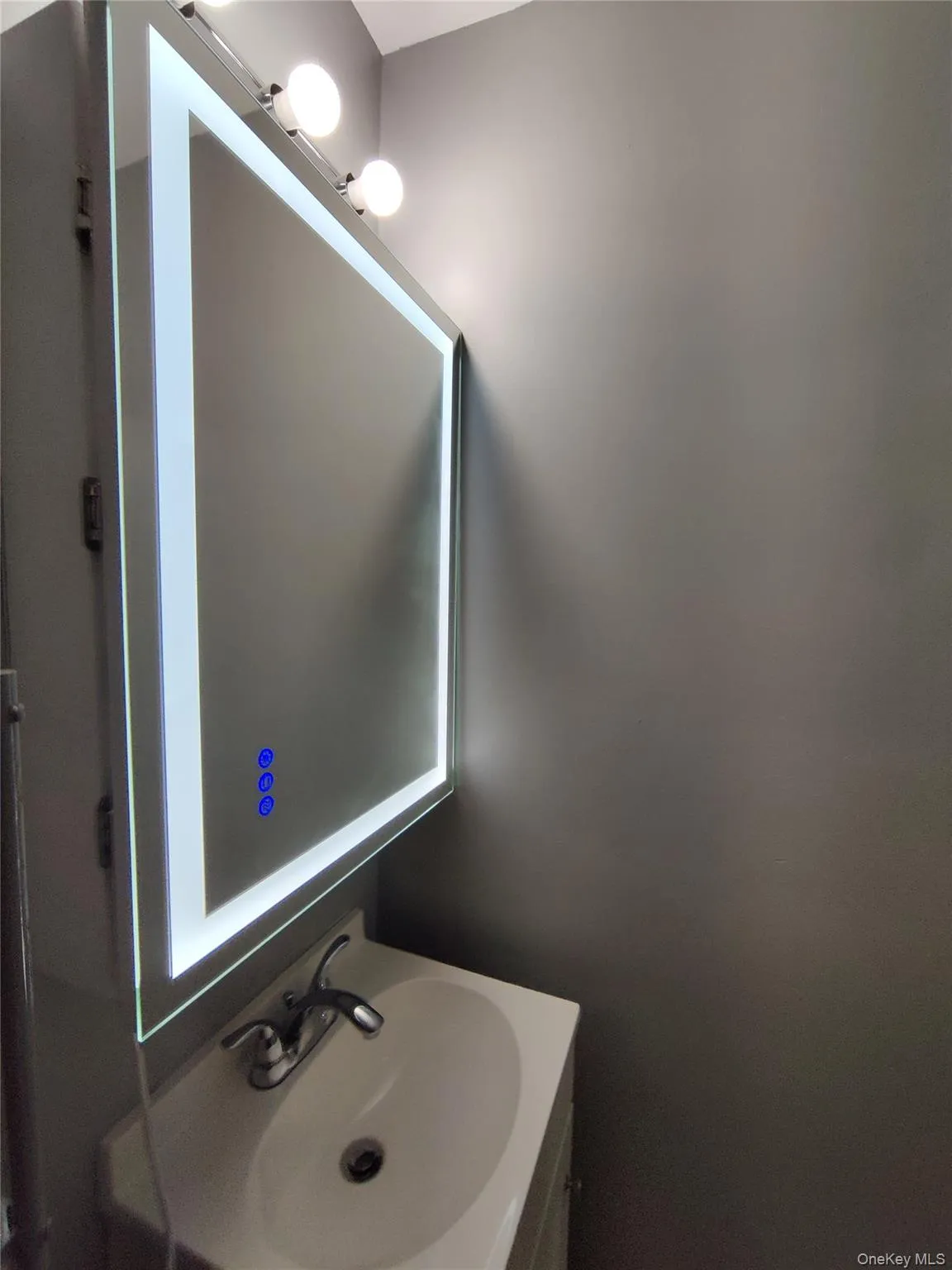 917-921 Violet Avenue, Hyde Park, NY, 3 Rooms Rooms,1 BathroomBathrooms,Residential Lease,For Rent,Violet,0,1037261 917-921 Violet Avenue, Hyde Park, NY, 3 Rooms Rooms,1 BathroomBathrooms,Residential Lease,For Rent,Violet,0,1037261