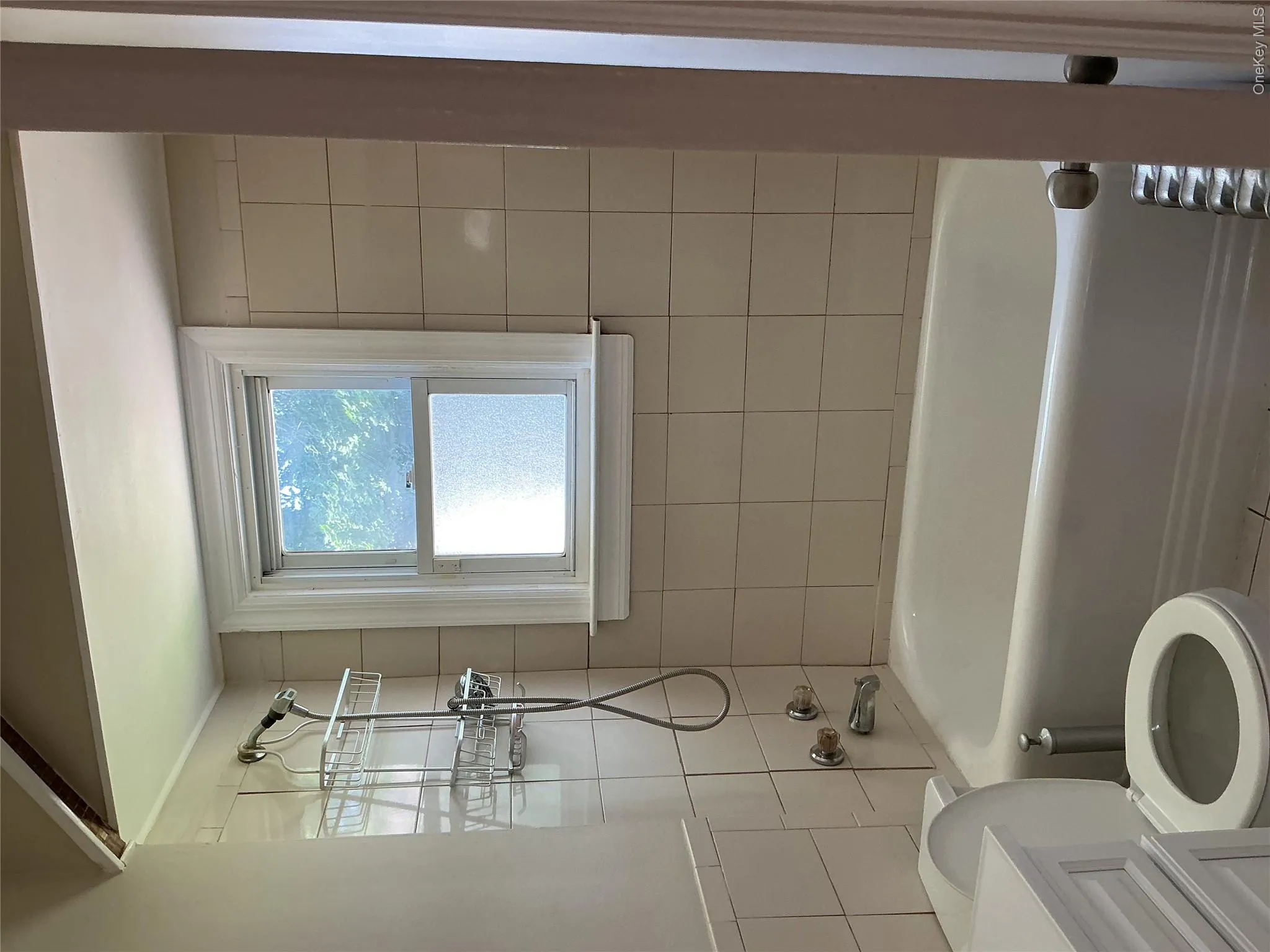 11824 236th Street, New York, NY, 3 Bedrooms Bedrooms, 8 Rooms Rooms,2 BathroomsBathrooms,Residential,For Rent,236th,0,1037272 11824 236th Street, New York, NY, 3 Bedrooms Bedrooms, 8 Rooms Rooms,2 BathroomsBathrooms,Residential,For Rent,236th,0,1037272