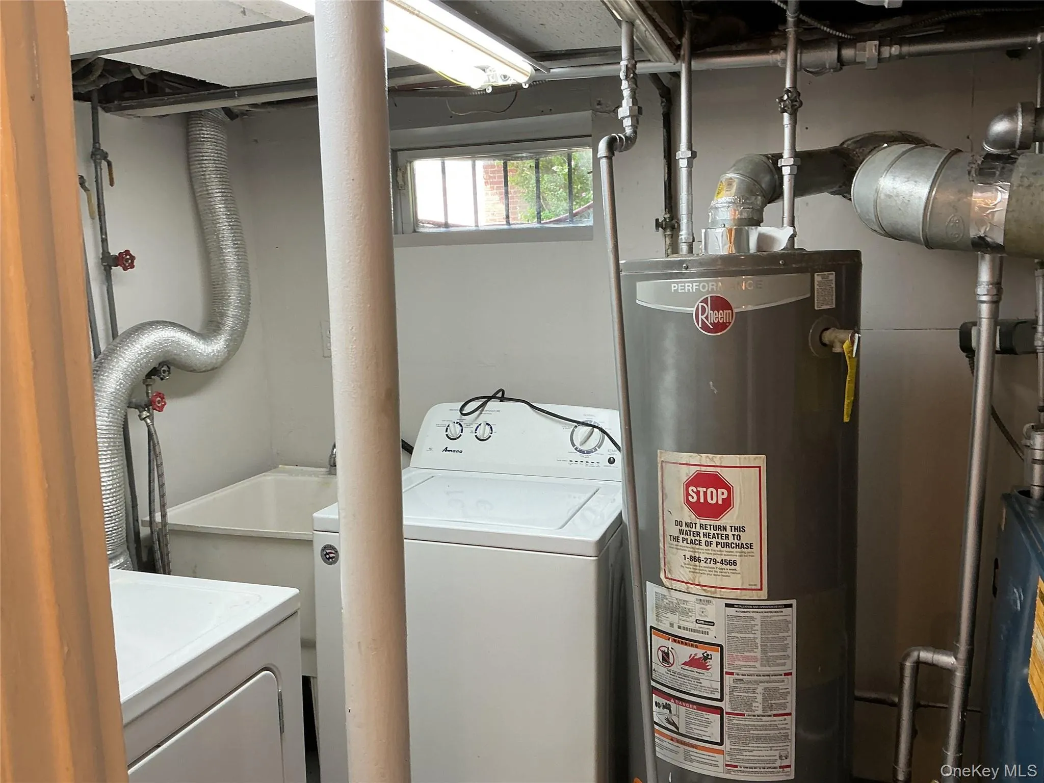 11824 236th Street, New York, NY, 3 Bedrooms Bedrooms, 8 Rooms Rooms,2 BathroomsBathrooms,Residential,For Rent,236th,0,1037272 11824 236th Street, New York, NY, 3 Bedrooms Bedrooms, 8 Rooms Rooms,2 BathroomsBathrooms,Residential,For Rent,236th,0,1037272
