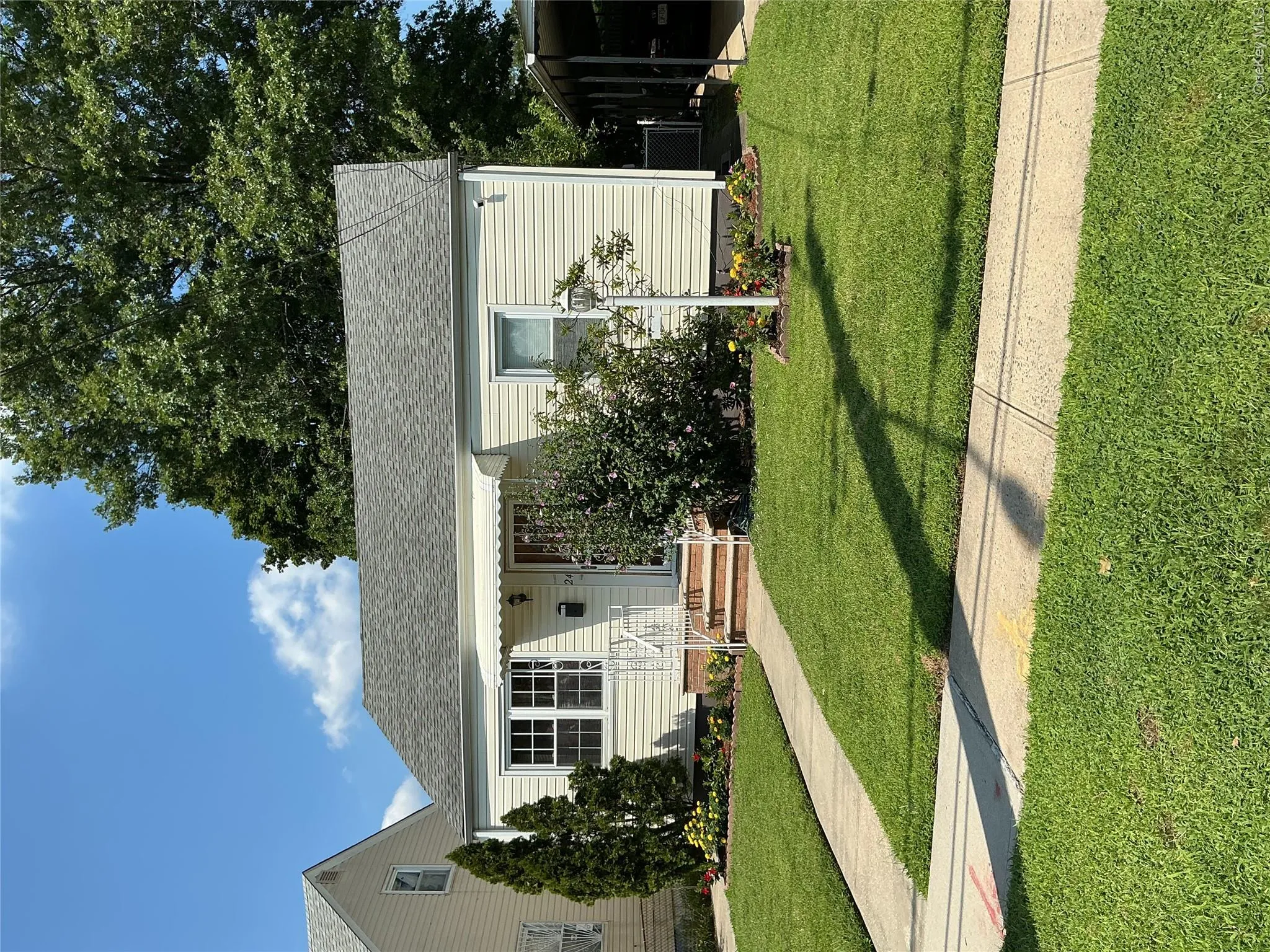 11824 236th Street, New York, NY, 3 Bedrooms Bedrooms, 8 Rooms Rooms,2 BathroomsBathrooms,Residential,For Rent,236th,0,1037272 11824 236th Street, New York, NY, 3 Bedrooms Bedrooms, 8 Rooms Rooms,2 BathroomsBathrooms,Residential,For Rent,236th,0,1037272