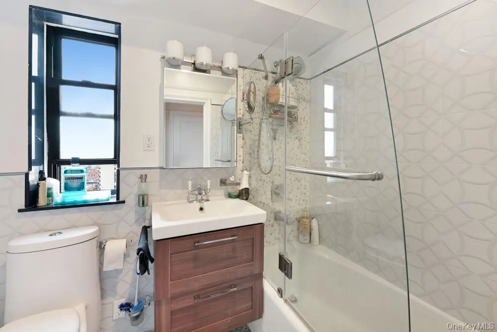 49 96th Street, New York, NY, 1 Bedroom Bedrooms, 3 Rooms Rooms,1 BathroomBathrooms,Residential,For Rent,96th,0,1037282 49 96th Street, New York, NY, 1 Bedroom Bedrooms, 3 Rooms Rooms,1 BathroomBathrooms,Residential,For Rent,96th,0,1037282