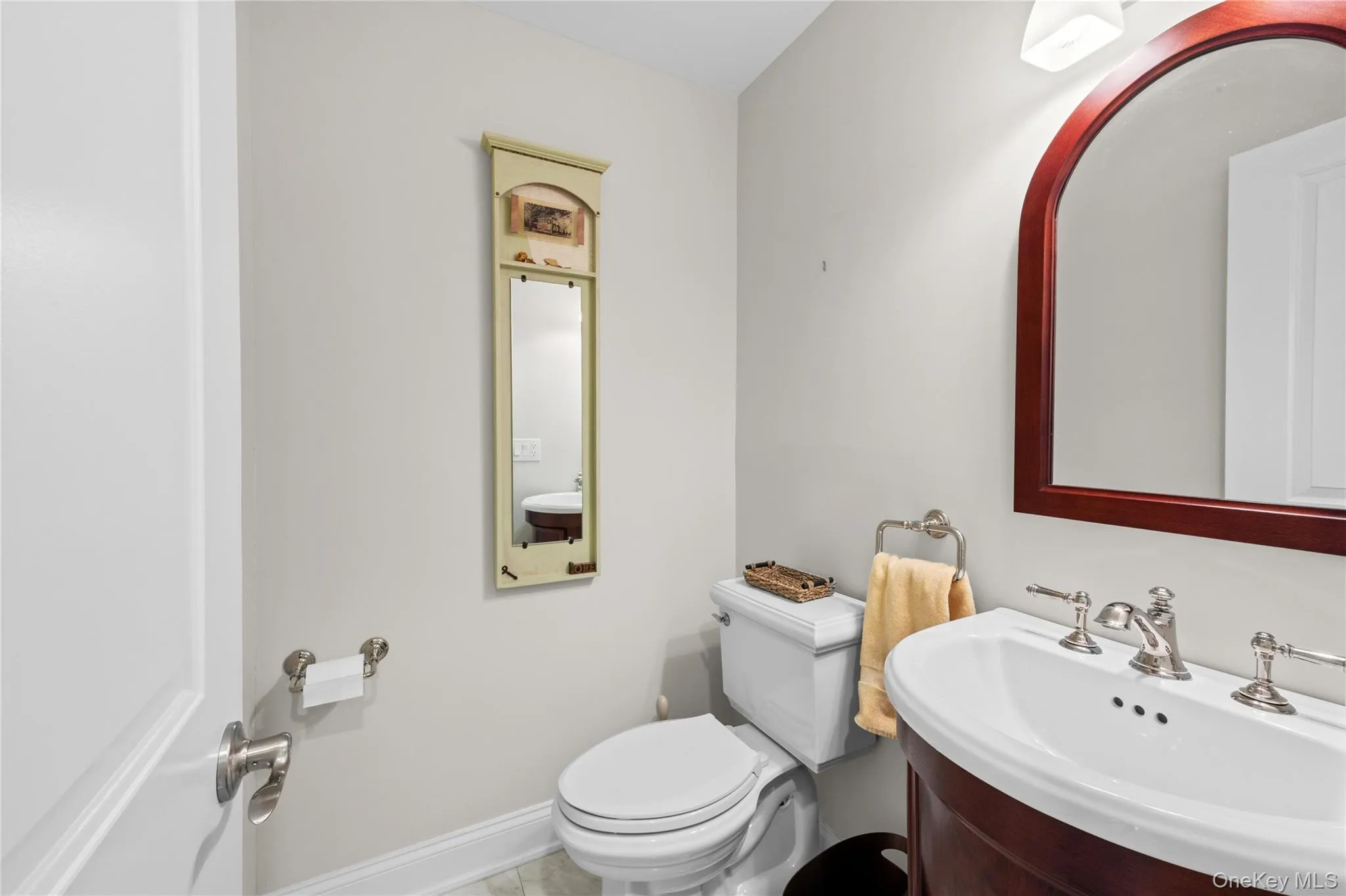 35 Theresa Lane, Brookhaven, NY, 3 Bedrooms Bedrooms, 7 Rooms Rooms,3 BathroomsBathrooms,Residential,For Rent,Theresa,0,1037285 35 Theresa Lane, Brookhaven, NY, 3 Bedrooms Bedrooms, 7 Rooms Rooms,3 BathroomsBathrooms,Residential,For Rent,Theresa,0,1037285