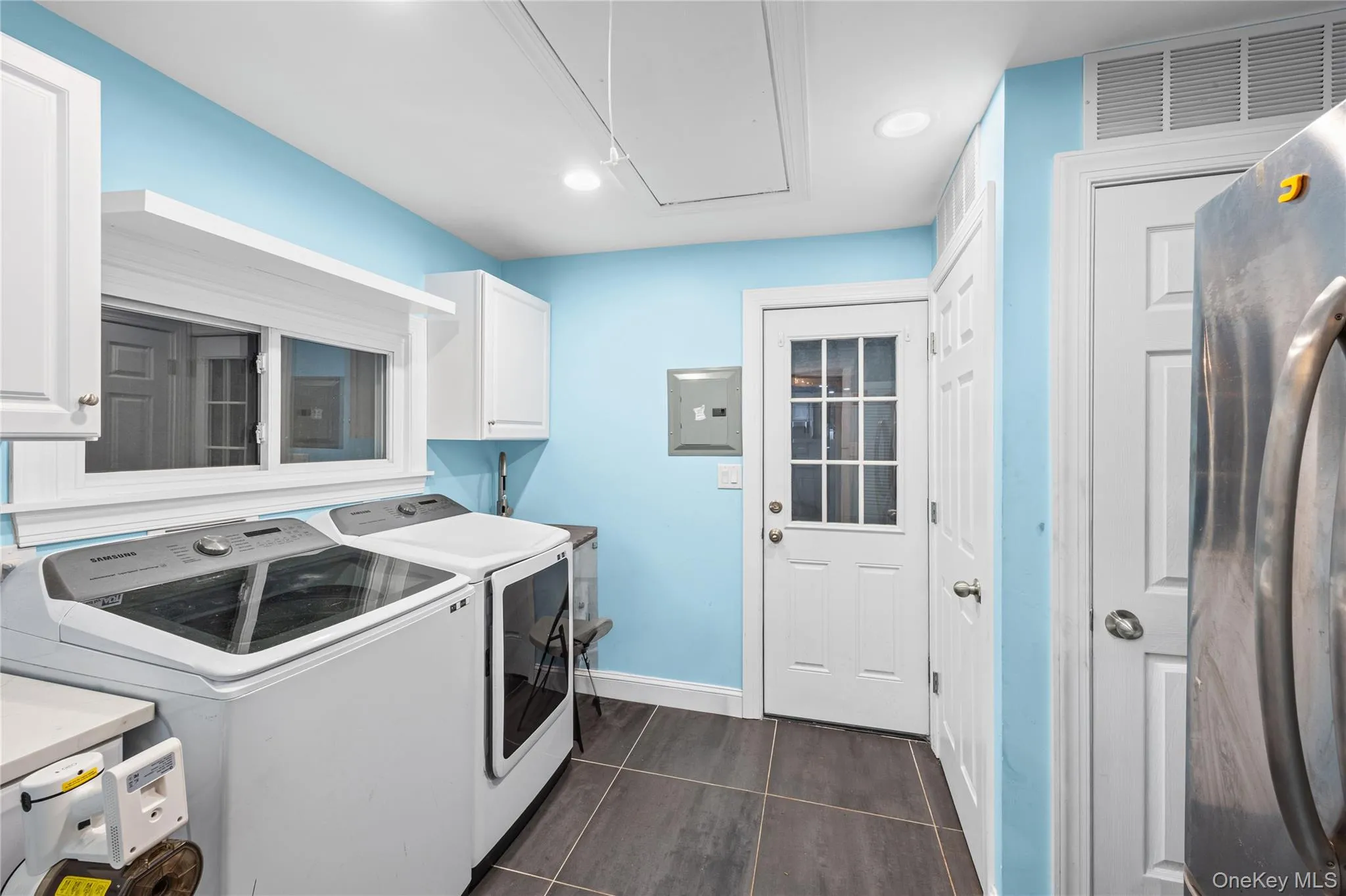 34 Hedge Lane, North Hempstead, NY, 5 Bedrooms Bedrooms, 8 Rooms Rooms,2 BathroomsBathrooms,Residential,For Rent,Hedge,0,1037290 34 Hedge Lane, North Hempstead, NY, 5 Bedrooms Bedrooms, 8 Rooms Rooms,2 BathroomsBathrooms,Residential,For Rent,Hedge,0,1037290