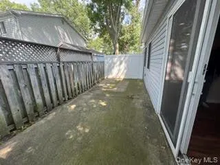 107 Ballad Circle, Islip, NY, 1 Bedroom Bedrooms, 4 Rooms Rooms,1 BathroomBathrooms,Residential Lease,For Rent,Ballad,0,1037291 107 Ballad Circle, Islip, NY, 1 Bedroom Bedrooms, 4 Rooms Rooms,1 BathroomBathrooms,Residential Lease,For Rent,Ballad,0,1037291