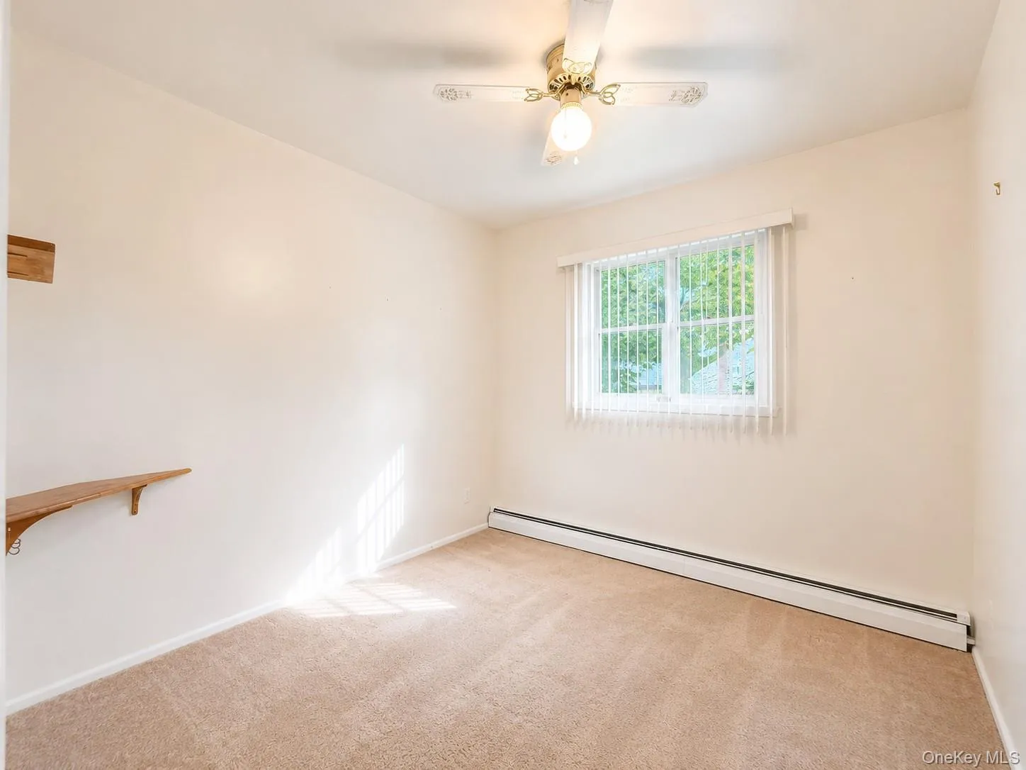 4 Westwood Avenue, Babylon, NY, 3 Bedrooms Bedrooms, 7 Rooms Rooms,1 BathroomBathrooms,Residential,For Rent,Westwood,0,1037296 4 Westwood Avenue, Babylon, NY, 3 Bedrooms Bedrooms, 7 Rooms Rooms,1 BathroomBathrooms,Residential,For Rent,Westwood,0,1037296