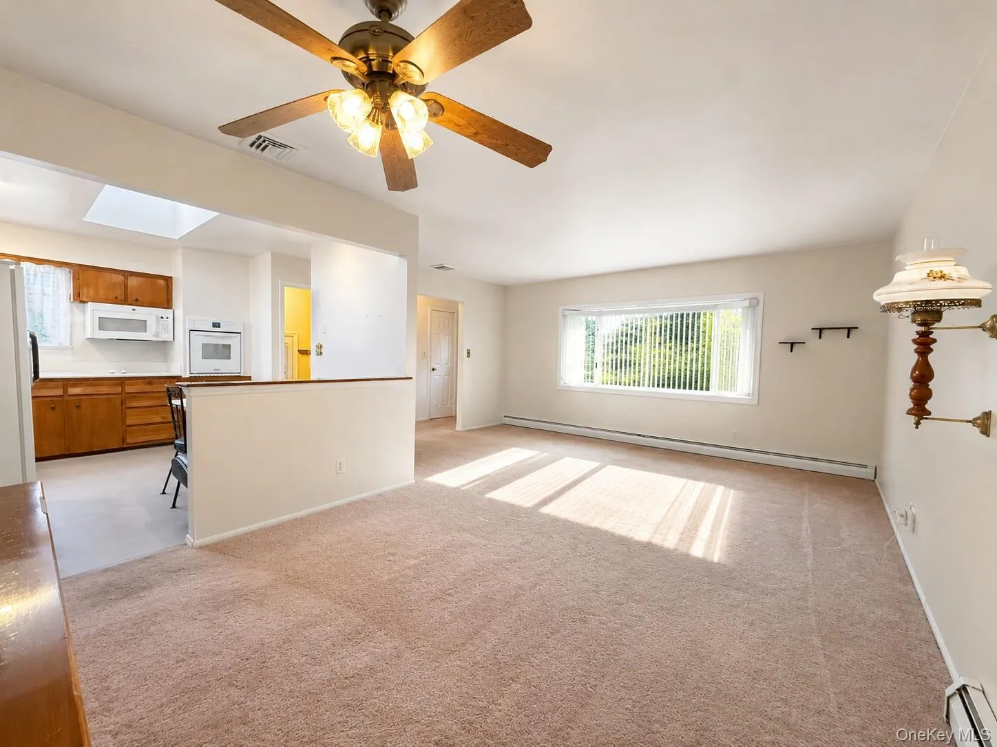 4 Westwood Avenue, Babylon, NY, 3 Bedrooms Bedrooms, 7 Rooms Rooms,1 BathroomBathrooms,Residential,For Rent,Westwood,0,1037296 4 Westwood Avenue, Babylon, NY, 3 Bedrooms Bedrooms, 7 Rooms Rooms,1 BathroomBathrooms,Residential,For Rent,Westwood,0,1037296