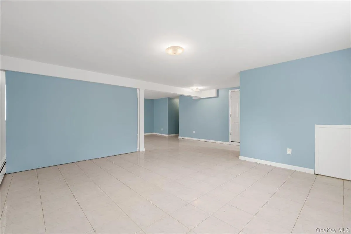 649 White Plains Road, Eastchester, NY, 3 Bedrooms Bedrooms, 7 Rooms Rooms,3 BathroomsBathrooms,Residential Lease,For Rent,White Plains,0,1037297 649 White Plains Road, Eastchester, NY, 3 Bedrooms Bedrooms, 7 Rooms Rooms,3 BathroomsBathrooms,Residential Lease,For Rent,White Plains,0,1037297