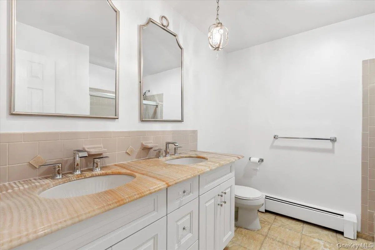 649 White Plains Road, Eastchester, NY, 3 Bedrooms Bedrooms, 7 Rooms Rooms,3 BathroomsBathrooms,Residential Lease,For Rent,White Plains,0,1037297 649 White Plains Road, Eastchester, NY, 3 Bedrooms Bedrooms, 7 Rooms Rooms,3 BathroomsBathrooms,Residential Lease,For Rent,White Plains,0,1037297