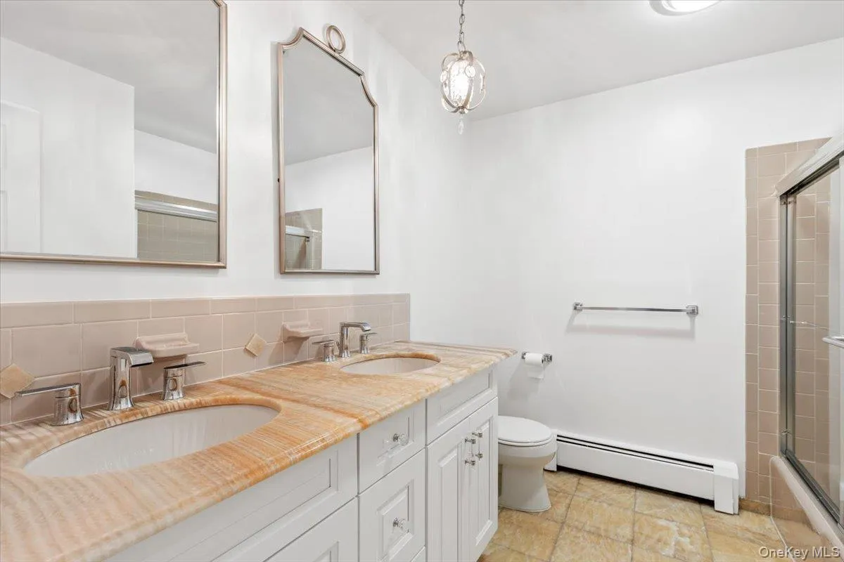 649 White Plains Road, Eastchester, NY, 3 Bedrooms Bedrooms, 7 Rooms Rooms,3 BathroomsBathrooms,Residential Lease,For Rent,White Plains,0,1037297 649 White Plains Road, Eastchester, NY, 3 Bedrooms Bedrooms, 7 Rooms Rooms,3 BathroomsBathrooms,Residential Lease,For Rent,White Plains,0,1037297