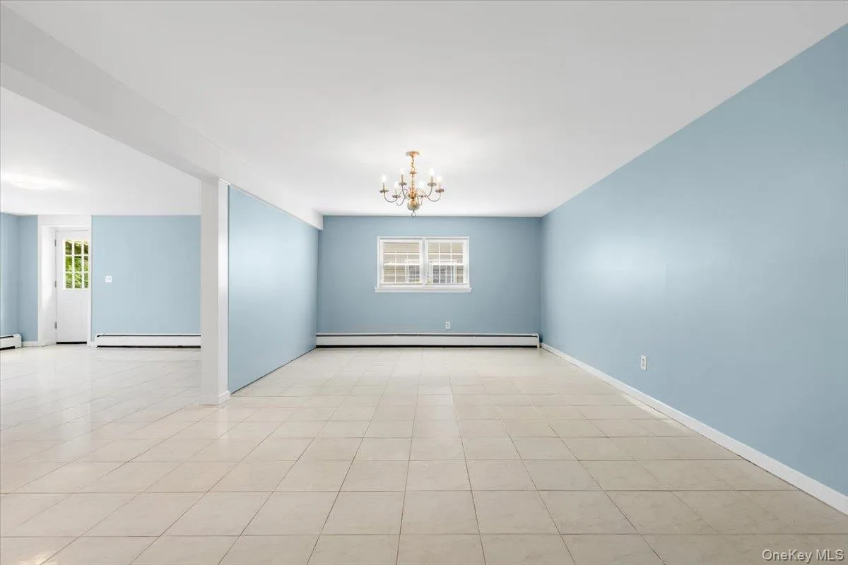 649 White Plains Road, Eastchester, NY, 3 Bedrooms Bedrooms, 7 Rooms Rooms,3 BathroomsBathrooms,Residential Lease,For Rent,White Plains,0,1037297 649 White Plains Road, Eastchester, NY, 3 Bedrooms Bedrooms, 7 Rooms Rooms,3 BathroomsBathrooms,Residential Lease,For Rent,White Plains,0,1037297