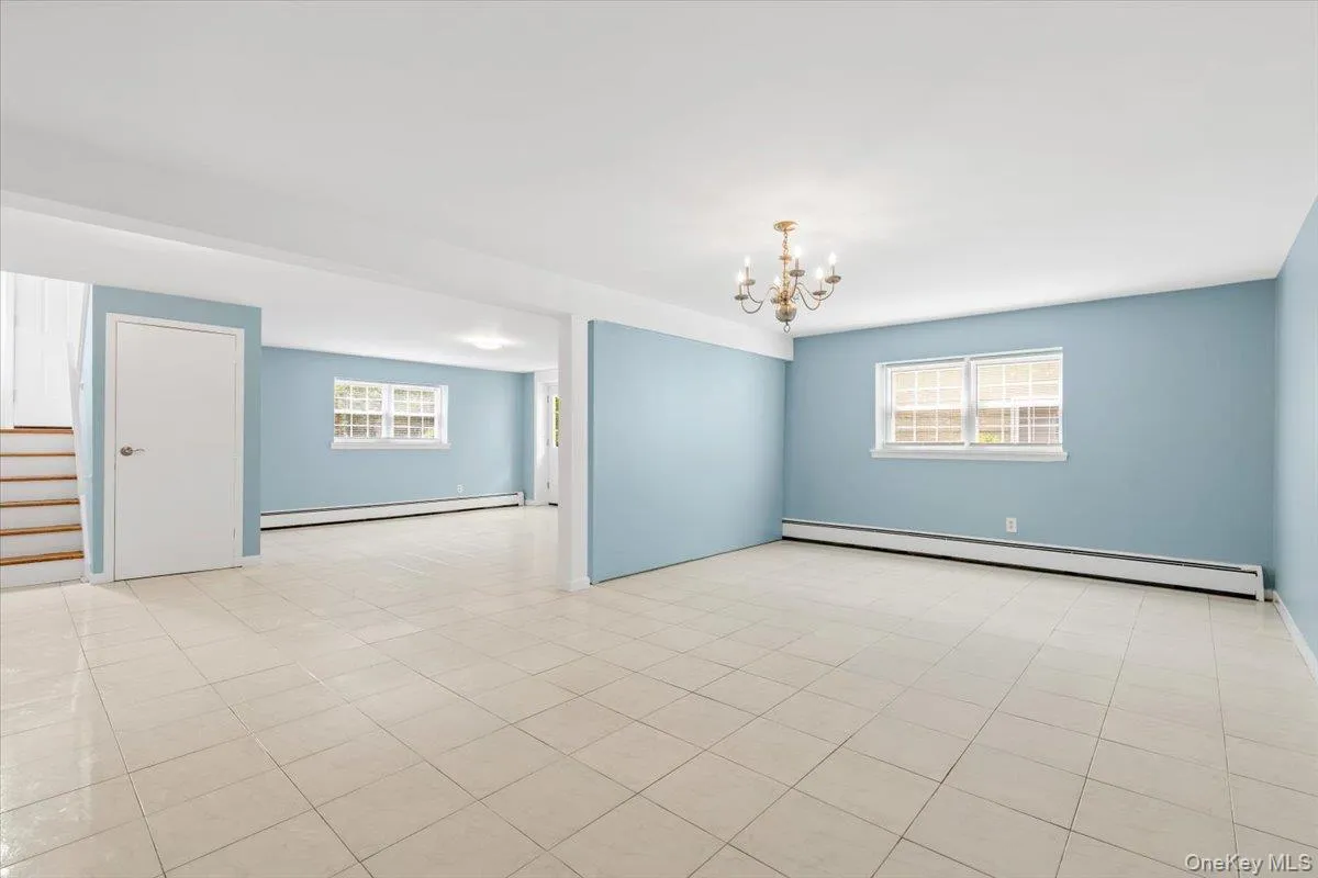 649 White Plains Road, Eastchester, NY, 3 Bedrooms Bedrooms, 7 Rooms Rooms,3 BathroomsBathrooms,Residential Lease,For Rent,White Plains,0,1037297 649 White Plains Road, Eastchester, NY, 3 Bedrooms Bedrooms, 7 Rooms Rooms,3 BathroomsBathrooms,Residential Lease,For Rent,White Plains,0,1037297