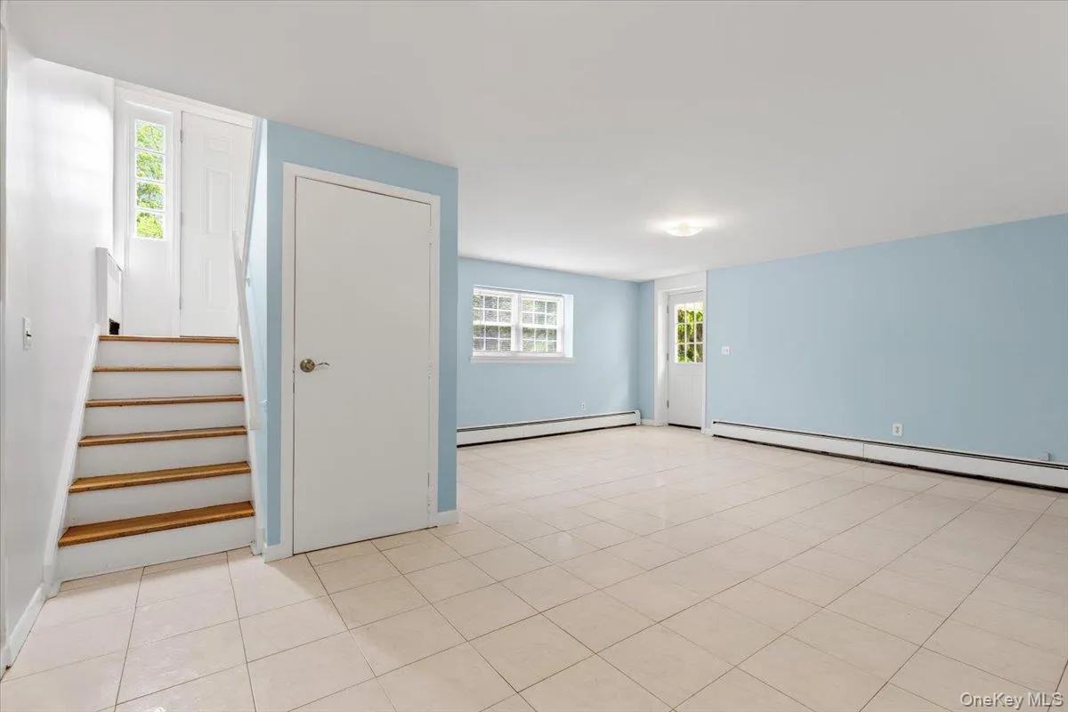 649 White Plains Road, Eastchester, NY, 3 Bedrooms Bedrooms, 7 Rooms Rooms,3 BathroomsBathrooms,Residential Lease,For Rent,White Plains,0,1037297 649 White Plains Road, Eastchester, NY, 3 Bedrooms Bedrooms, 7 Rooms Rooms,3 BathroomsBathrooms,Residential Lease,For Rent,White Plains,0,1037297