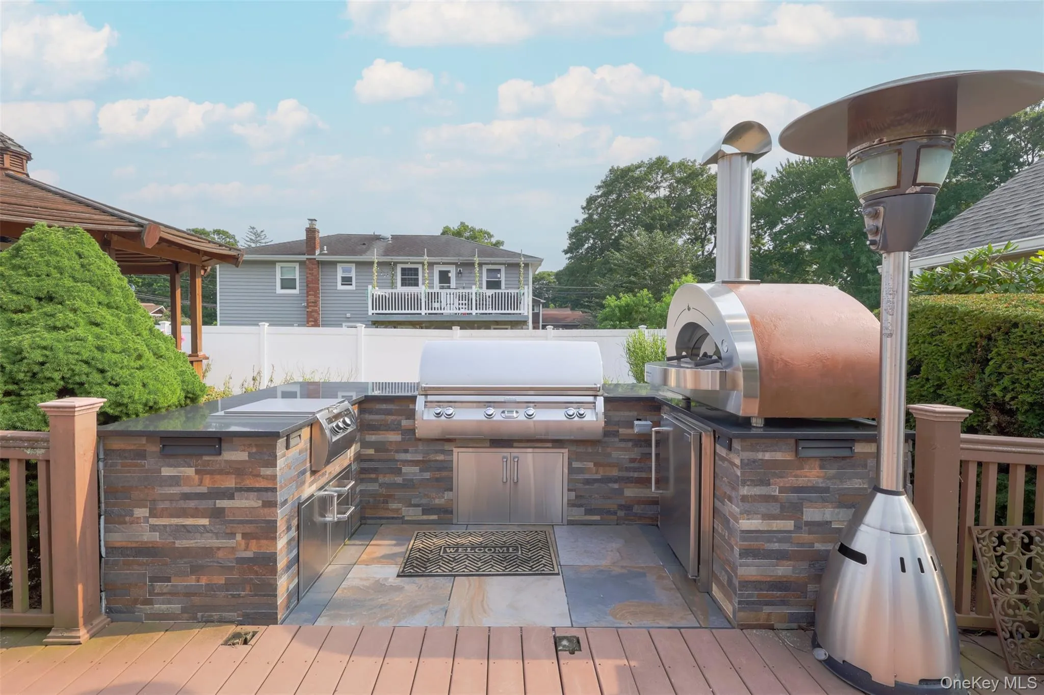 70 Lake Promenade, Brookhaven, NY, 3 Bedrooms Bedrooms, 8 Rooms Rooms,2 BathroomsBathrooms,Residential,For Rent,Lake Promenade,0,1037298 70 Lake Promenade, Brookhaven, NY, 3 Bedrooms Bedrooms, 8 Rooms Rooms,2 BathroomsBathrooms,Residential,For Rent,Lake Promenade,0,1037298