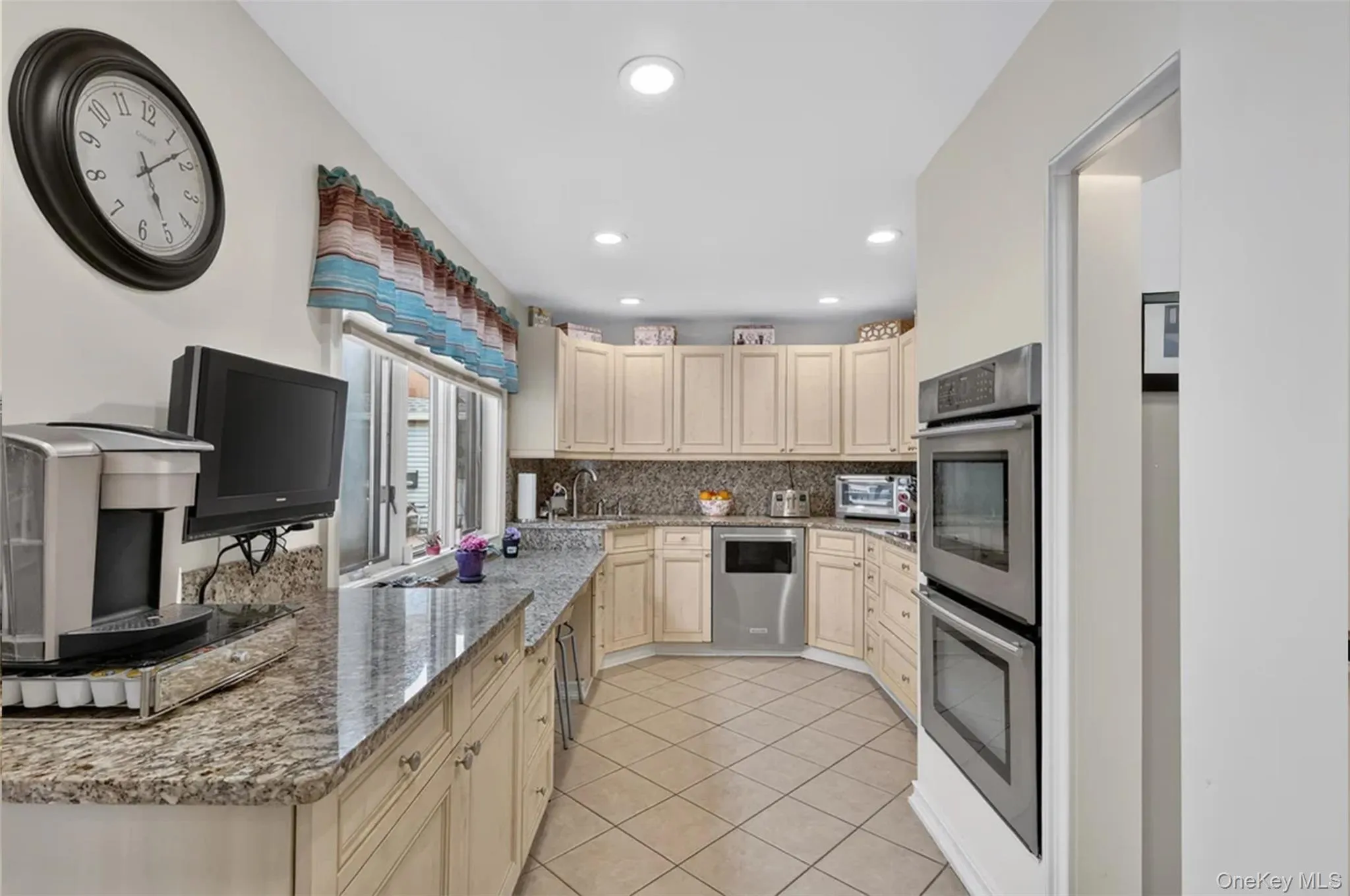 70 Lake Promenade, Brookhaven, NY, 3 Bedrooms Bedrooms, 8 Rooms Rooms,2 BathroomsBathrooms,Residential,For Rent,Lake Promenade,0,1037298 70 Lake Promenade, Brookhaven, NY, 3 Bedrooms Bedrooms, 8 Rooms Rooms,2 BathroomsBathrooms,Residential,For Rent,Lake Promenade,0,1037298
