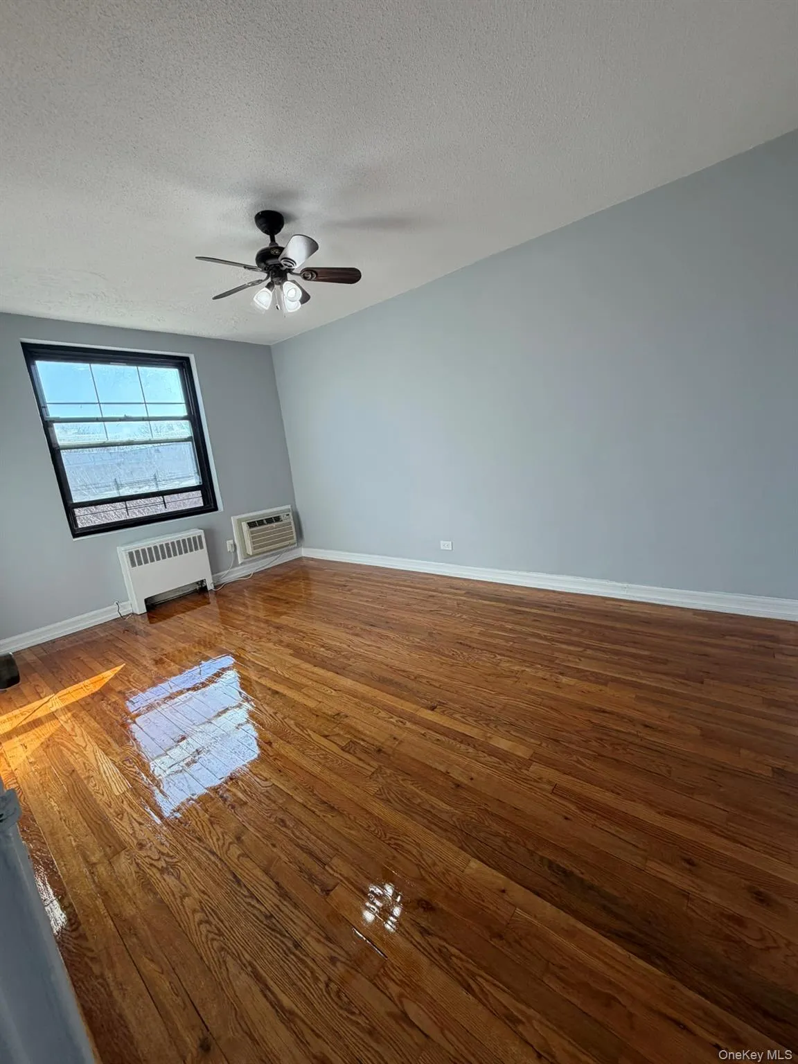 70-43 Park Drive East B, New York, NY, 2 Bedrooms Bedrooms, 3 Rooms Rooms,1 BathroomBathrooms,Residential,For Rent,B,0,1037304 70-43 Park Drive East B, New York, NY, 2 Bedrooms Bedrooms, 3 Rooms Rooms,1 BathroomBathrooms,Residential,For Rent,B,0,1037304