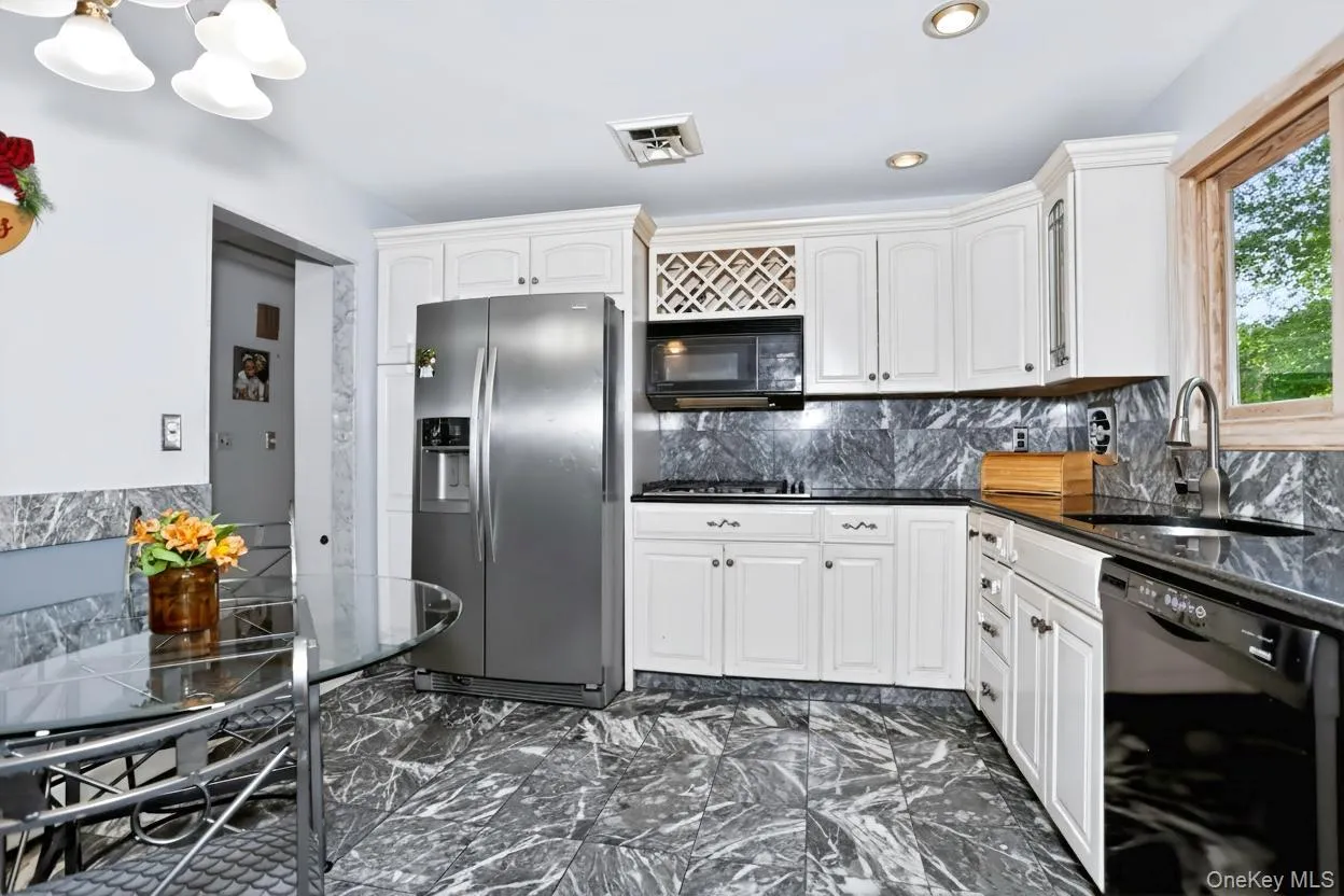 15 Balmoral Drive, Ramapo, NY, 4 Bedrooms Bedrooms, 8 Rooms Rooms,2 BathroomsBathrooms,Residential,For Rent,Balmoral,0,1037306 15 Balmoral Drive, Ramapo, NY, 4 Bedrooms Bedrooms, 8 Rooms Rooms,2 BathroomsBathrooms,Residential,For Rent,Balmoral,0,1037306