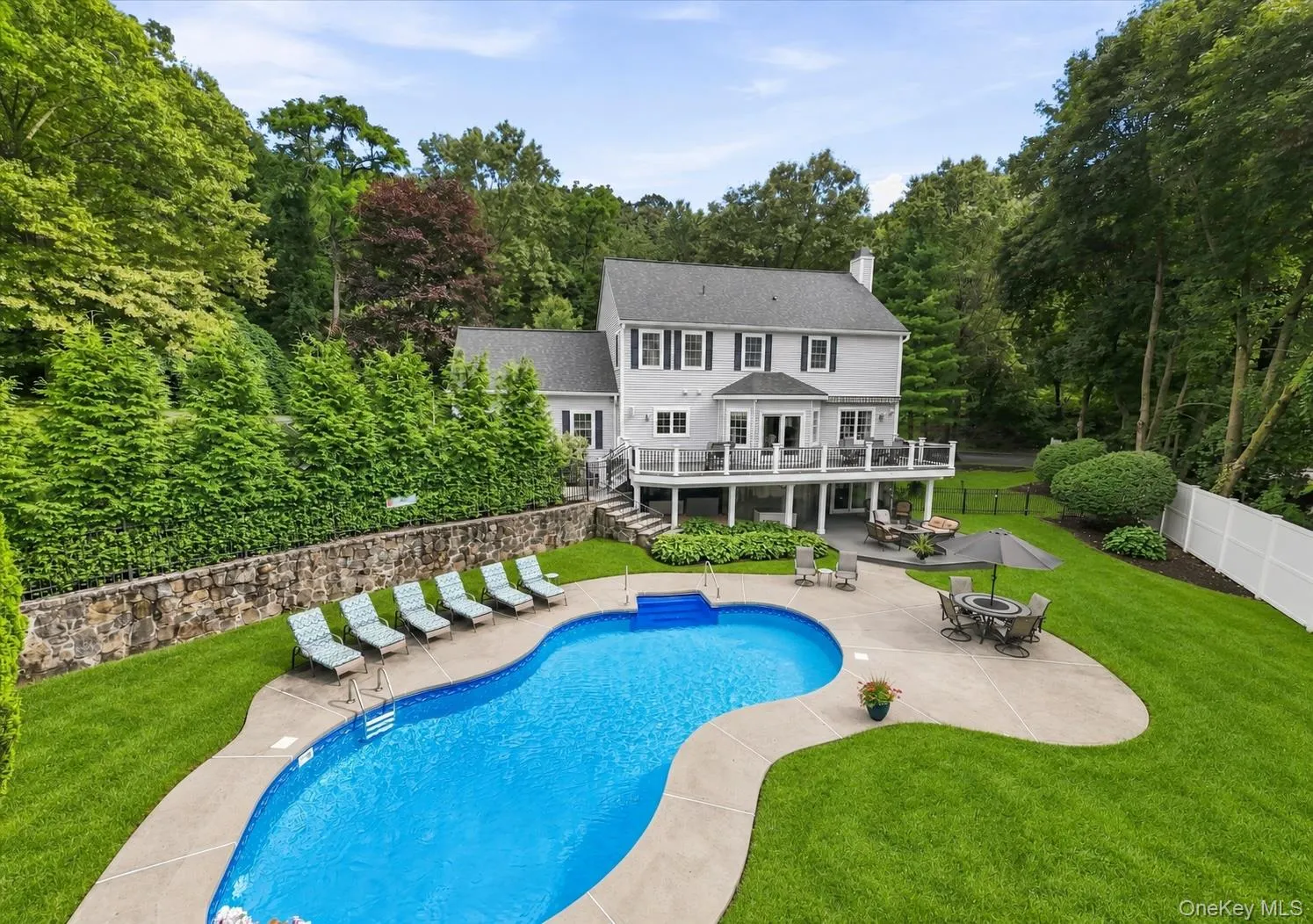133 Scenic Drive, Cortlandt, NY, 4 Bedrooms Bedrooms, 9 Rooms Rooms,3 BathroomsBathrooms,Residential,For Rent,Scenic,0,1037307 133 Scenic Drive, Cortlandt, NY, 4 Bedrooms Bedrooms, 9 Rooms Rooms,3 BathroomsBathrooms,Residential,For Rent,Scenic,0,1037307