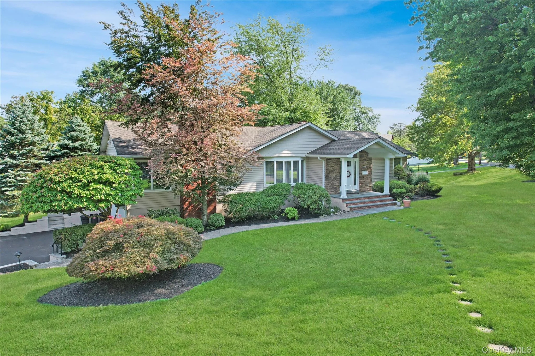 27 Eldor Avenue, Clarkstown, NY, 3 Bedrooms Bedrooms, 9 Rooms Rooms,3 BathroomsBathrooms,Residential,For Rent,Eldor,0,1037308 27 Eldor Avenue, Clarkstown, NY, 3 Bedrooms Bedrooms, 9 Rooms Rooms,3 BathroomsBathrooms,Residential,For Rent,Eldor,0,1037308