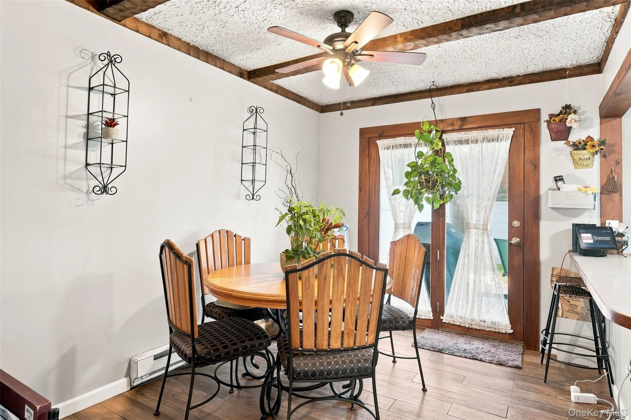 104 Chrystal Drive, Montgomery, NY, 3 Bedrooms Bedrooms, 6 Rooms Rooms,1 BathroomBathrooms,Residential,For Rent,Chrystal,0,1037316 104 Chrystal Drive, Montgomery, NY, 3 Bedrooms Bedrooms, 6 Rooms Rooms,1 BathroomBathrooms,Residential,For Rent,Chrystal,0,1037316