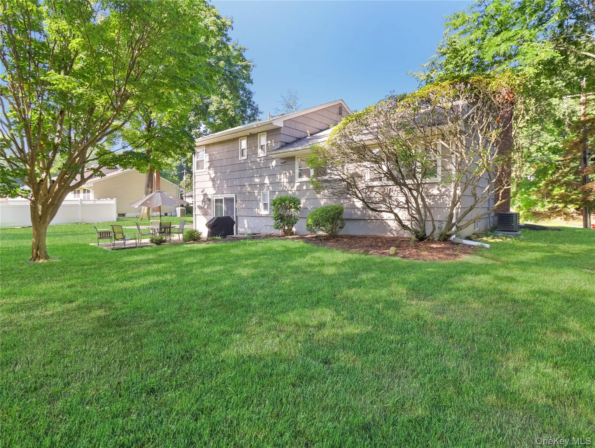 48 Eberling Drive, Clarkstown, NY, 3 Bedrooms Bedrooms, 8 Rooms Rooms,2 BathroomsBathrooms,Residential,For Rent,Eberling,0,1037318 48 Eberling Drive, Clarkstown, NY, 3 Bedrooms Bedrooms, 8 Rooms Rooms,2 BathroomsBathrooms,Residential,For Rent,Eberling,0,1037318