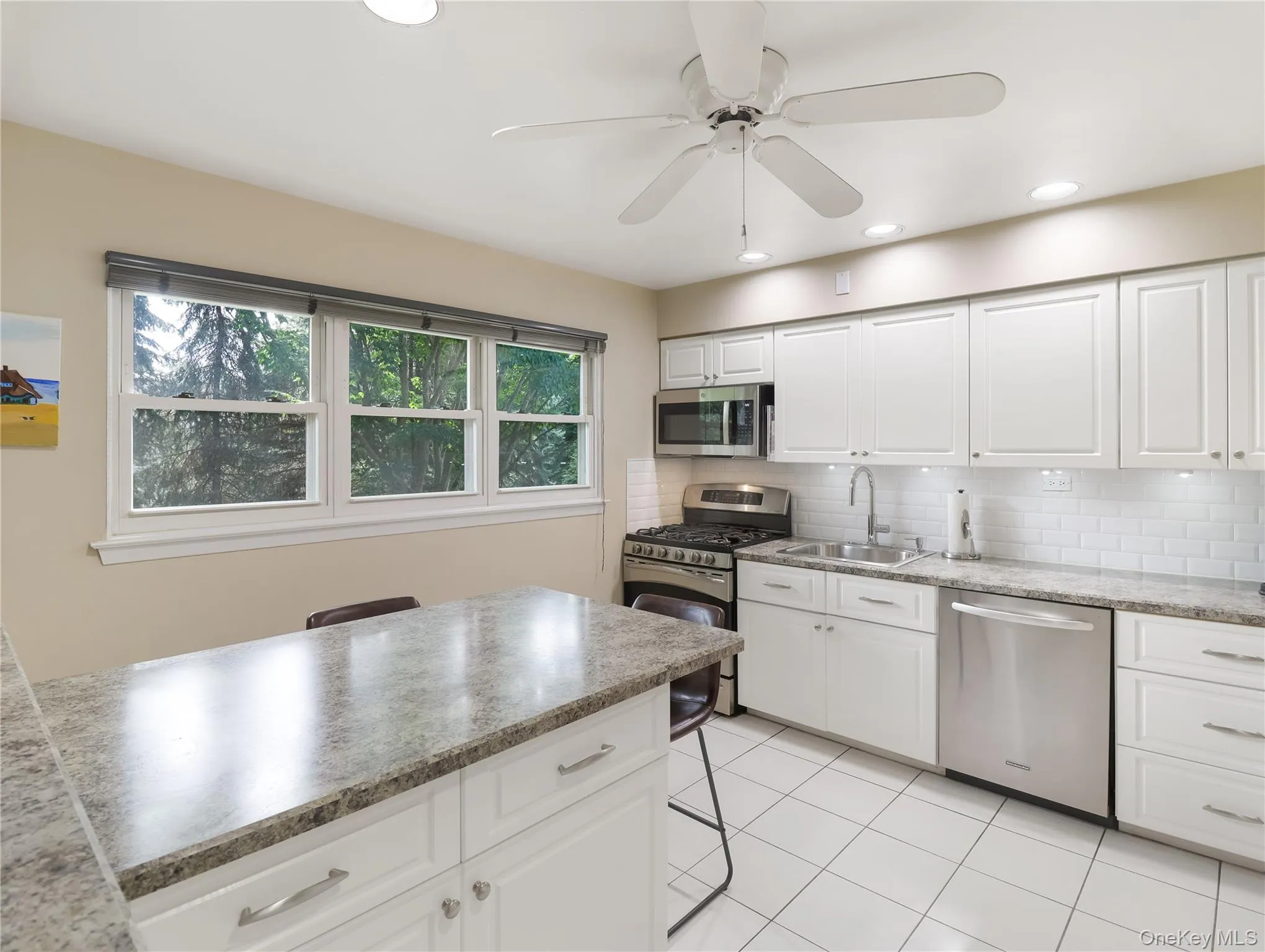 48 Eberling Drive, Clarkstown, NY, 3 Bedrooms Bedrooms, 8 Rooms Rooms,2 BathroomsBathrooms,Residential,For Rent,Eberling,0,1037318 48 Eberling Drive, Clarkstown, NY, 3 Bedrooms Bedrooms, 8 Rooms Rooms,2 BathroomsBathrooms,Residential,For Rent,Eberling,0,1037318