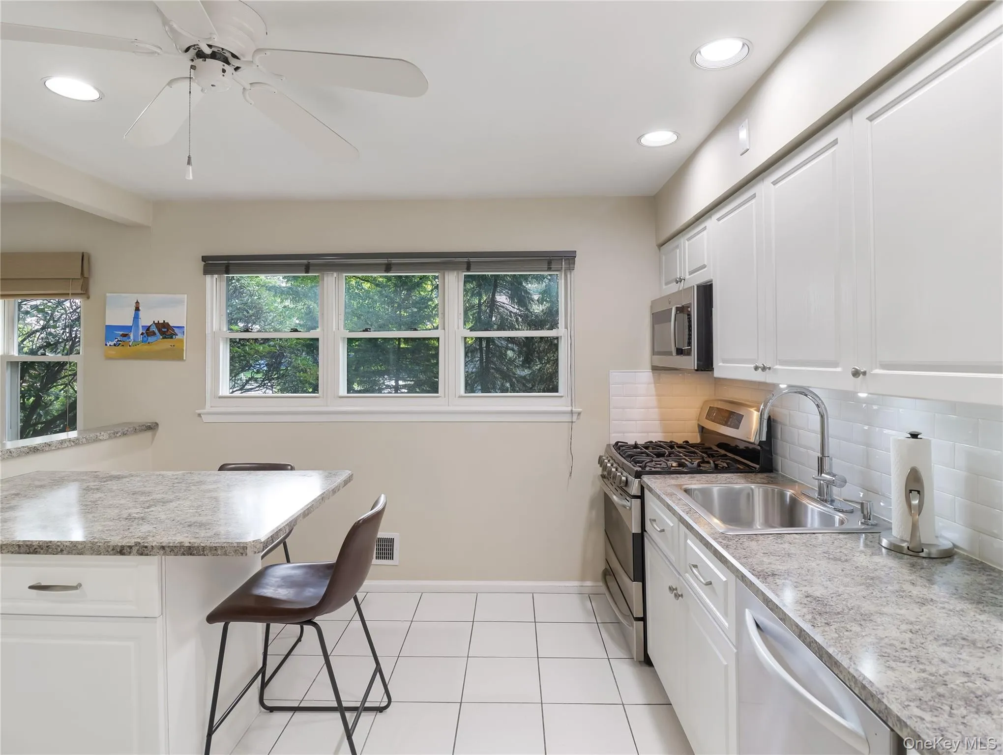 48 Eberling Drive, Clarkstown, NY, 3 Bedrooms Bedrooms, 8 Rooms Rooms,2 BathroomsBathrooms,Residential,For Rent,Eberling,0,1037318 48 Eberling Drive, Clarkstown, NY, 3 Bedrooms Bedrooms, 8 Rooms Rooms,2 BathroomsBathrooms,Residential,For Rent,Eberling,0,1037318