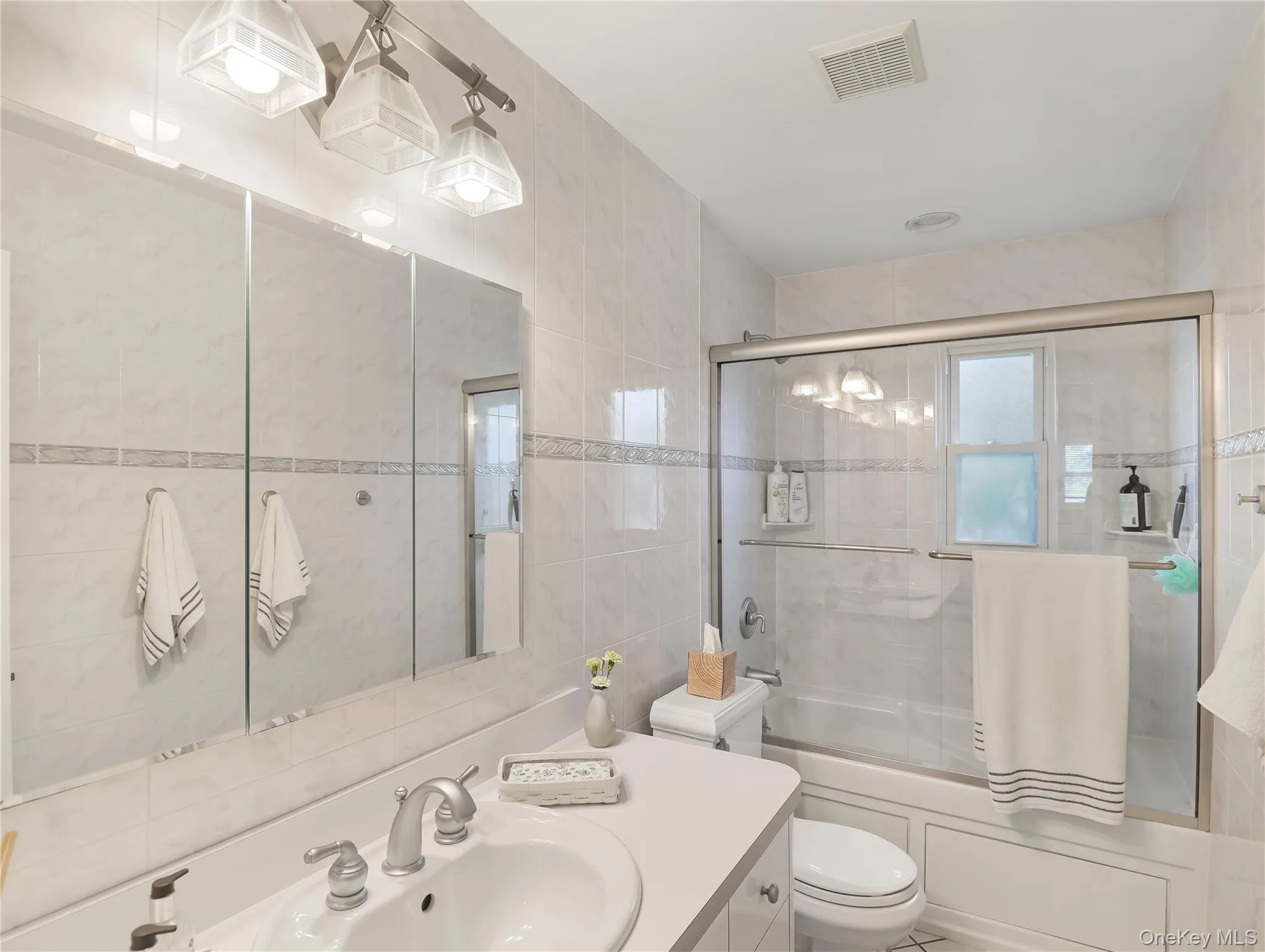 48 Eberling Drive, Clarkstown, NY, 3 Bedrooms Bedrooms, 8 Rooms Rooms,2 BathroomsBathrooms,Residential,For Rent,Eberling,0,1037318 48 Eberling Drive, Clarkstown, NY, 3 Bedrooms Bedrooms, 8 Rooms Rooms,2 BathroomsBathrooms,Residential,For Rent,Eberling,0,1037318