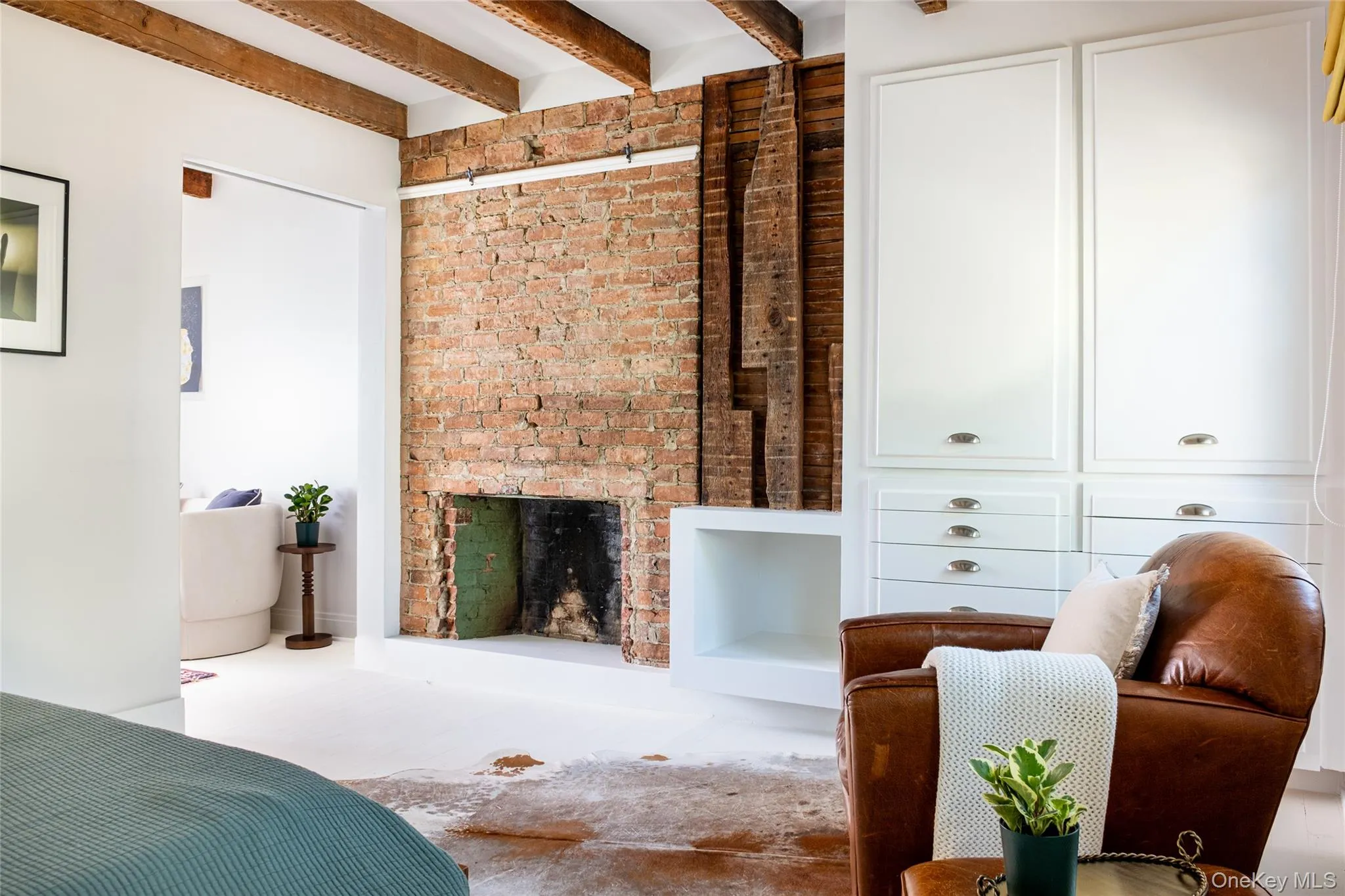 315 State Street, Hudson, NY, 3 Bedrooms Bedrooms, 10 Rooms Rooms,3 BathroomsBathrooms,Residential,For Rent,State,0,1037322 315 State Street, Hudson, NY, 3 Bedrooms Bedrooms, 10 Rooms Rooms,3 BathroomsBathrooms,Residential,For Rent,State,0,1037322