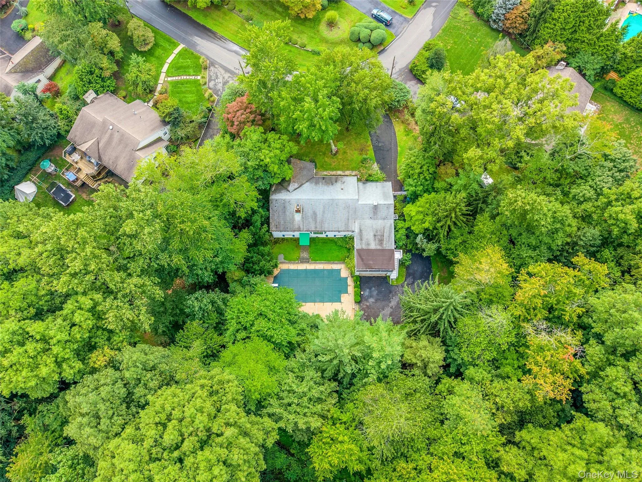 12 Wheeler Place, Clarkstown, NY, 4 Bedrooms Bedrooms, 11 Rooms Rooms,4 BathroomsBathrooms,Residential,For Rent,Wheeler,0,1037330 12 Wheeler Place, Clarkstown, NY, 4 Bedrooms Bedrooms, 11 Rooms Rooms,4 BathroomsBathrooms,Residential,For Rent,Wheeler,0,1037330