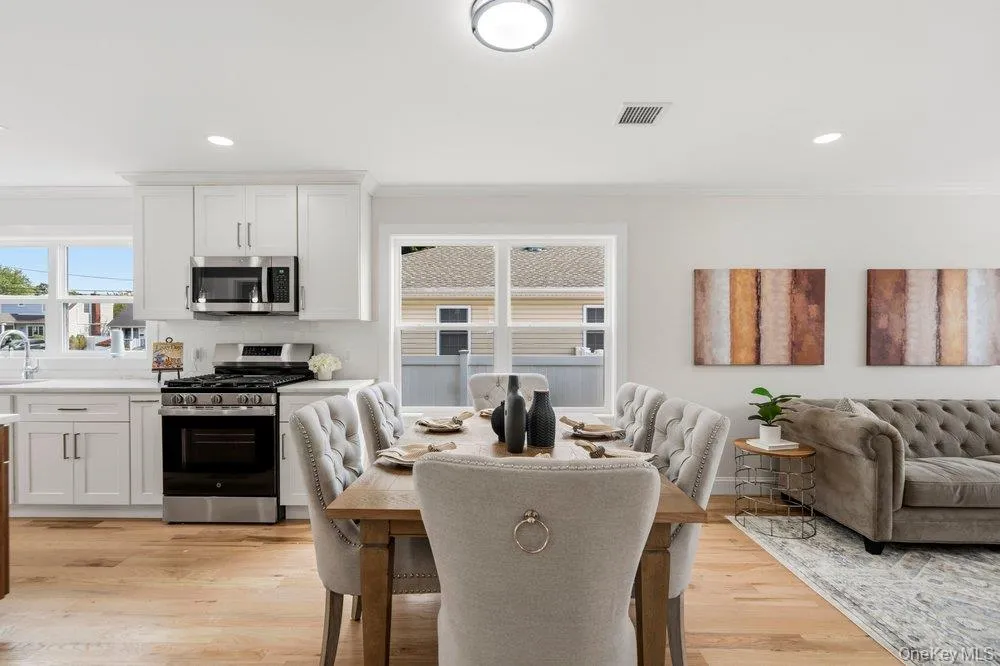 710 Franklin Avenue, Oyster Bay, NY, 4 Bedrooms Bedrooms, 9 Rooms Rooms,2 BathroomsBathrooms,Residential,For Rent,Franklin,0,1037331 710 Franklin Avenue, Oyster Bay, NY, 4 Bedrooms Bedrooms, 9 Rooms Rooms,2 BathroomsBathrooms,Residential,For Rent,Franklin,0,1037331