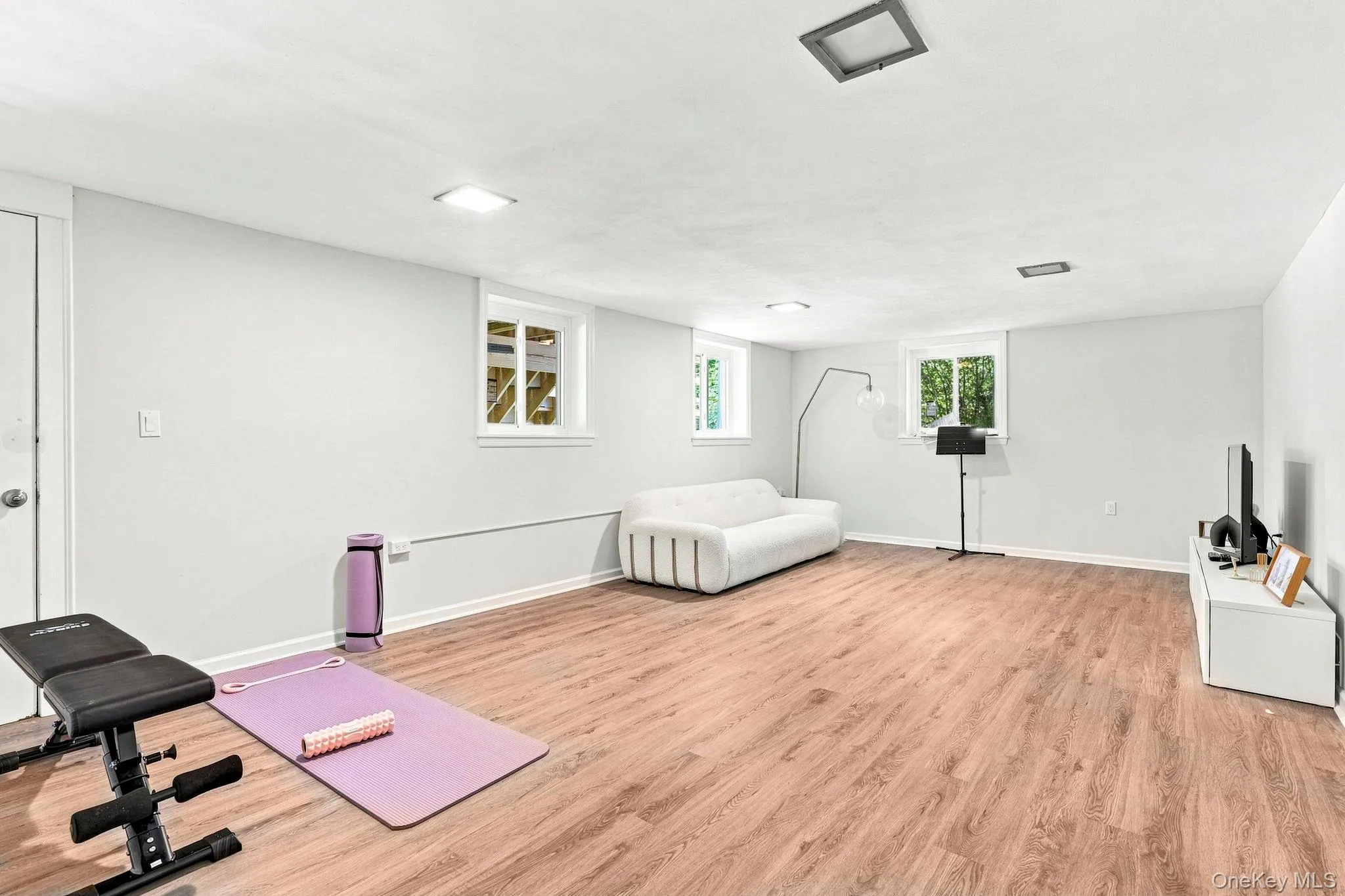 24 Benedict Road, Scarsdale, NY, 4 Bedrooms Bedrooms, 8 Rooms Rooms,3 BathroomsBathrooms,Residential Lease,For Rent,Benedict,0,1037333 24 Benedict Road, Scarsdale, NY, 4 Bedrooms Bedrooms, 8 Rooms Rooms,3 BathroomsBathrooms,Residential Lease,For Rent,Benedict,0,1037333