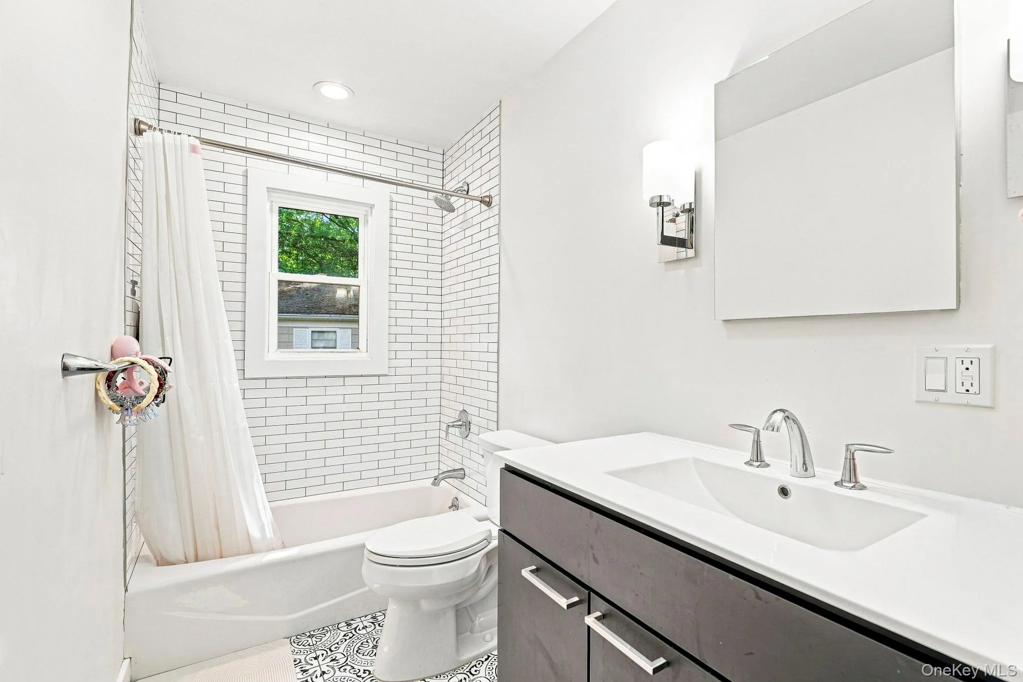 24 Benedict Road, Scarsdale, NY, 4 Bedrooms Bedrooms, 8 Rooms Rooms,3 BathroomsBathrooms,Residential Lease,For Rent,Benedict,0,1037333 24 Benedict Road, Scarsdale, NY, 4 Bedrooms Bedrooms, 8 Rooms Rooms,3 BathroomsBathrooms,Residential Lease,For Rent,Benedict,0,1037333