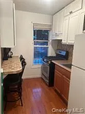 462 Chestnut Street, New York, NY, 2 Bedrooms Bedrooms, 5 Rooms Rooms,1 BathroomBathrooms,Residential Lease,For Rent,Chestnut,0,1037334 462 Chestnut Street, New York, NY, 2 Bedrooms Bedrooms, 5 Rooms Rooms,1 BathroomBathrooms,Residential Lease,For Rent,Chestnut,0,1037334