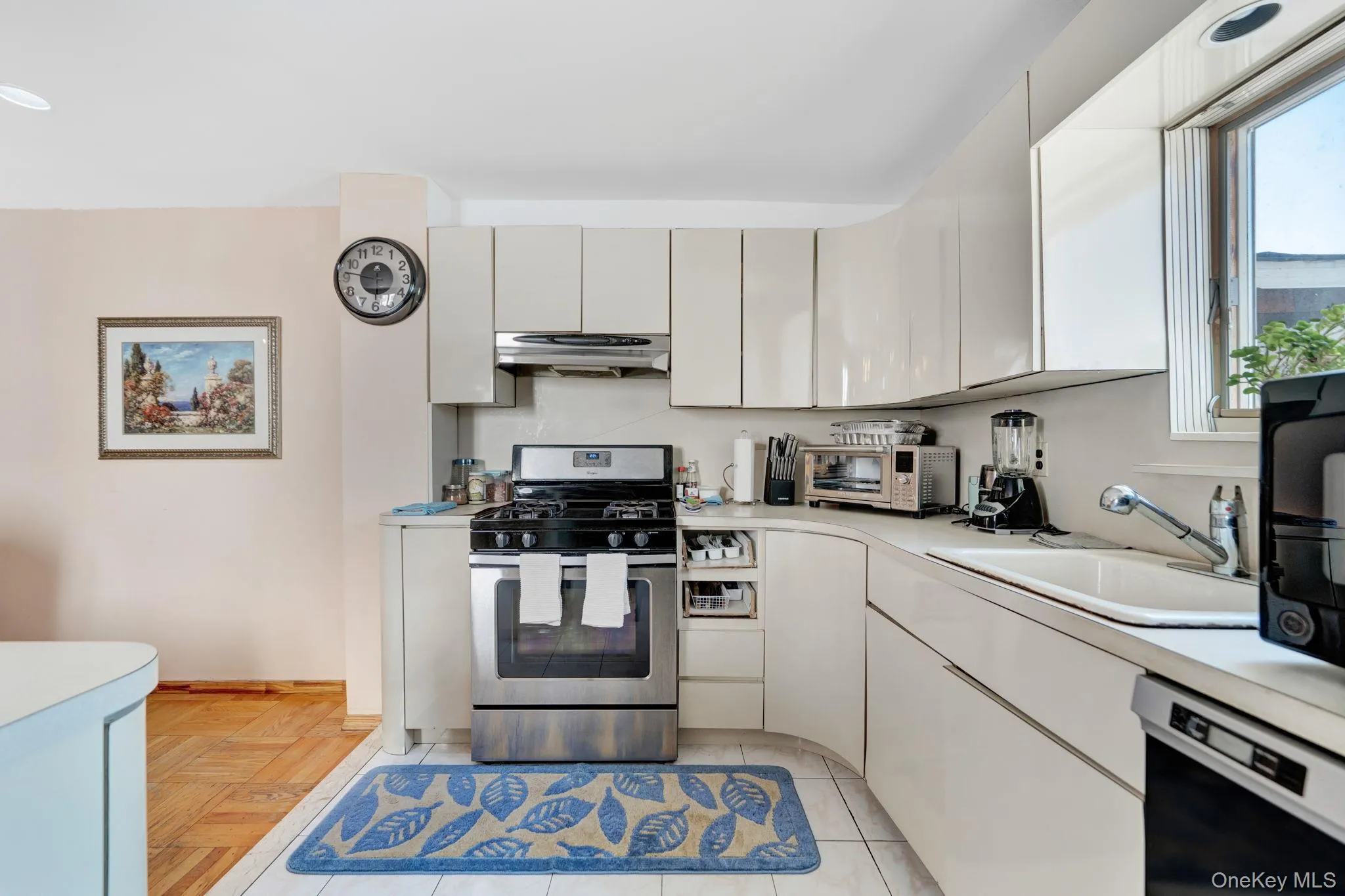 1646 36th Street, New York, NY, 3 Bedrooms Bedrooms, 6 Rooms Rooms,2 BathroomsBathrooms,Residential,For Rent,36th,0,1037335 1646 36th Street, New York, NY, 3 Bedrooms Bedrooms, 6 Rooms Rooms,2 BathroomsBathrooms,Residential,For Rent,36th,0,1037335