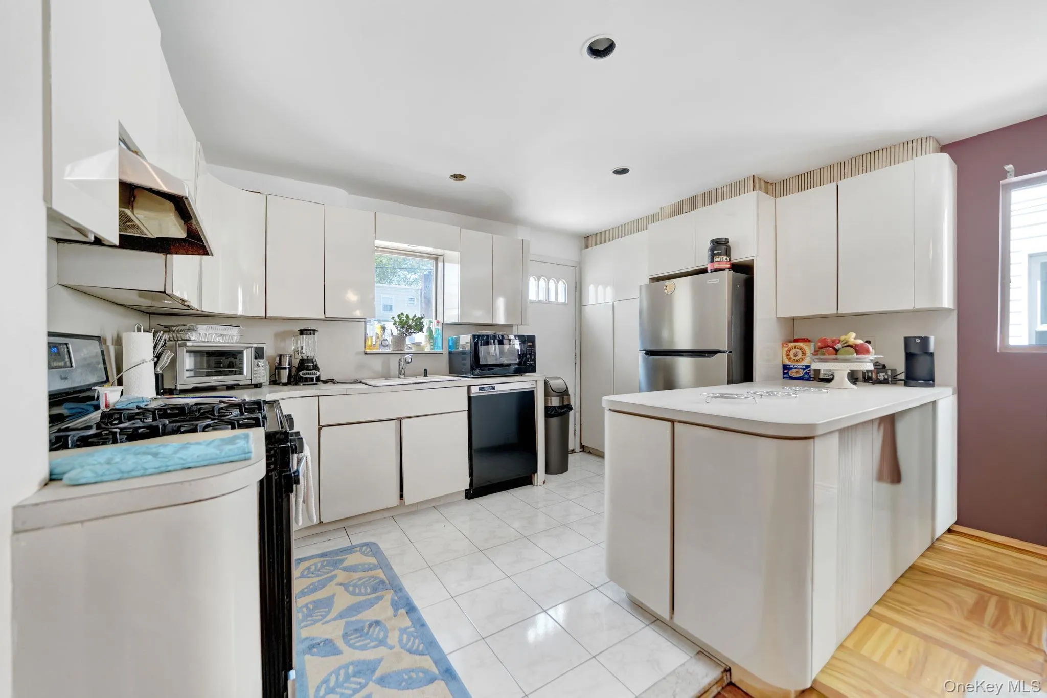 1646 36th Street, New York, NY, 3 Bedrooms Bedrooms, 6 Rooms Rooms,2 BathroomsBathrooms,Residential,For Rent,36th,0,1037335 1646 36th Street, New York, NY, 3 Bedrooms Bedrooms, 6 Rooms Rooms,2 BathroomsBathrooms,Residential,For Rent,36th,0,1037335