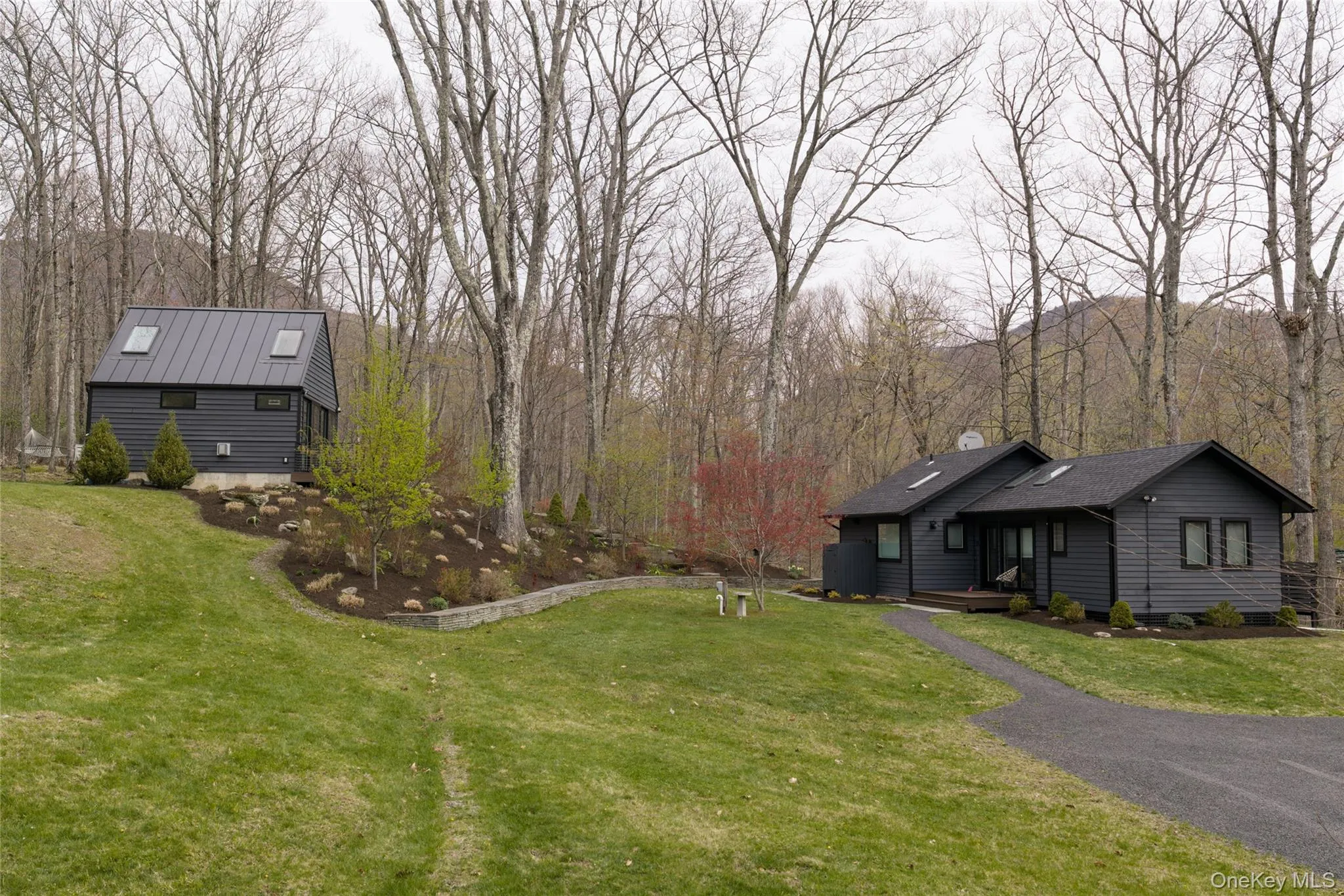 535 Mink Hollow Road, Woodstock, NY, 3 Bedrooms Bedrooms, 5 Rooms Rooms,2 BathroomsBathrooms,Residential Lease,For Rent,Mink Hollow,0,1037338 535 Mink Hollow Road, Woodstock, NY, 3 Bedrooms Bedrooms, 5 Rooms Rooms,2 BathroomsBathrooms,Residential Lease,For Rent,Mink Hollow,0,1037338