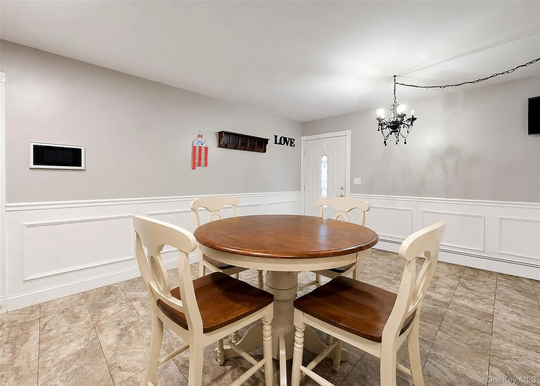 5 Avenue B, Brookhaven, NY, 5 Bedrooms Bedrooms, 10 Rooms Rooms,3 BathroomsBathrooms,Residential,For Rent,Avenue B,0,1037343 5 Avenue B, Brookhaven, NY, 5 Bedrooms Bedrooms, 10 Rooms Rooms,3 BathroomsBathrooms,Residential,For Rent,Avenue B,0,1037343