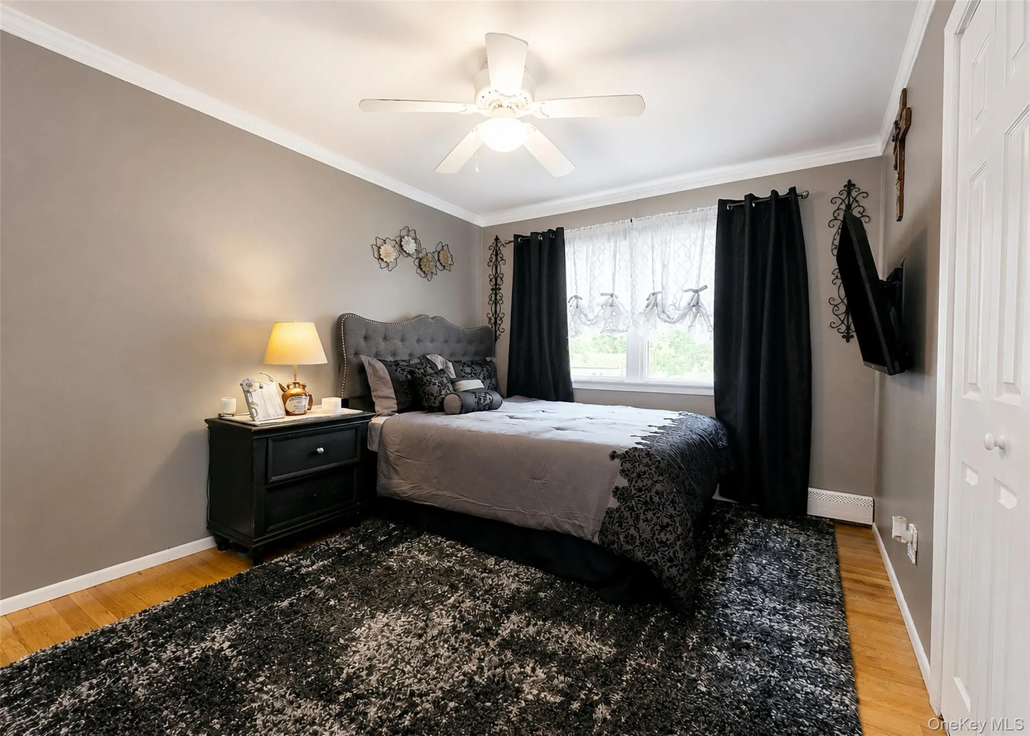 5 Avenue B, Brookhaven, NY, 5 Bedrooms Bedrooms, 10 Rooms Rooms,3 BathroomsBathrooms,Residential,For Rent,Avenue B,0,1037343 5 Avenue B, Brookhaven, NY, 5 Bedrooms Bedrooms, 10 Rooms Rooms,3 BathroomsBathrooms,Residential,For Rent,Avenue B,0,1037343