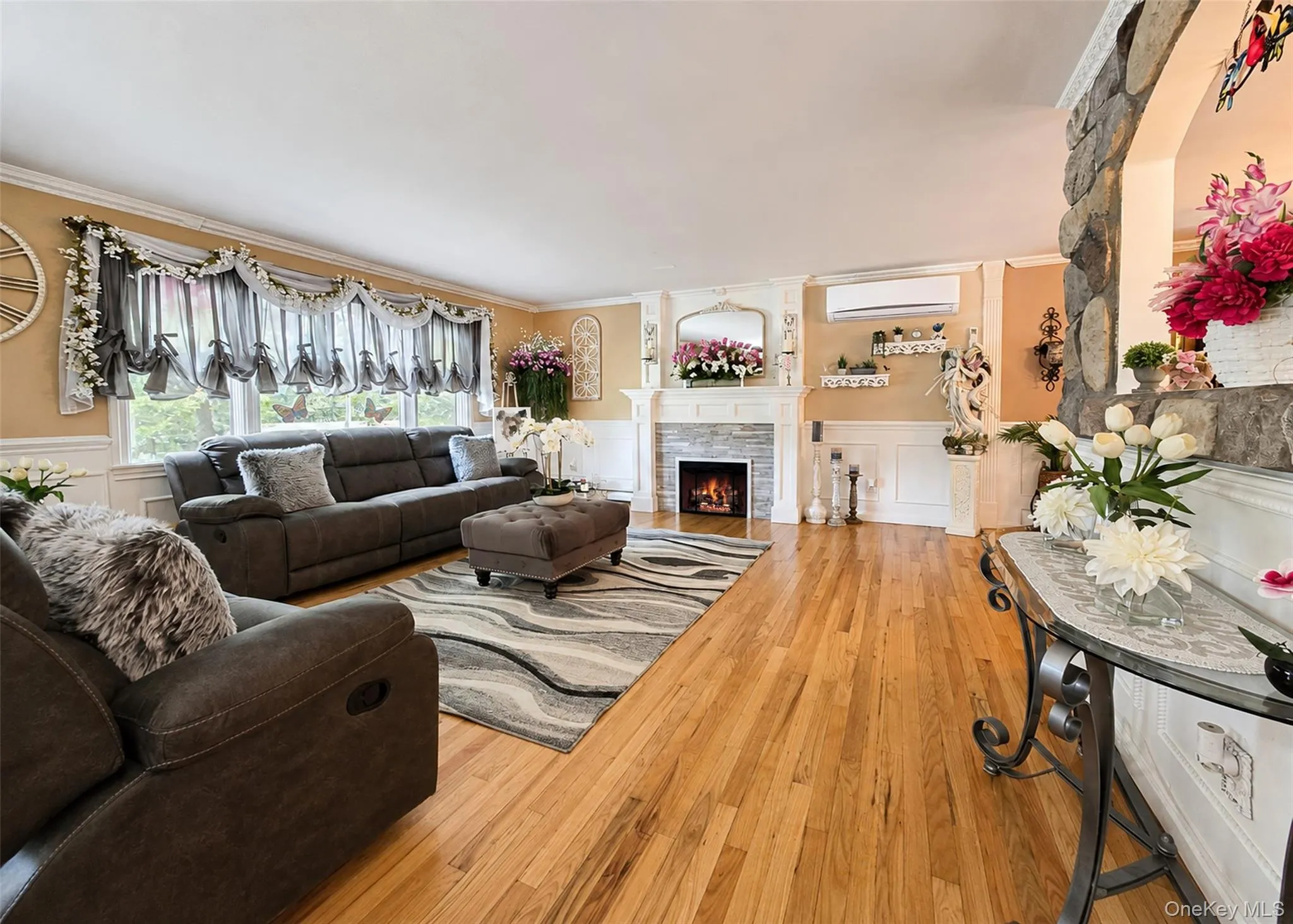 5 Avenue B, Brookhaven, NY, 5 Bedrooms Bedrooms, 10 Rooms Rooms,3 BathroomsBathrooms,Residential,For Rent,Avenue B,0,1037343 5 Avenue B, Brookhaven, NY, 5 Bedrooms Bedrooms, 10 Rooms Rooms,3 BathroomsBathrooms,Residential,For Rent,Avenue B,0,1037343