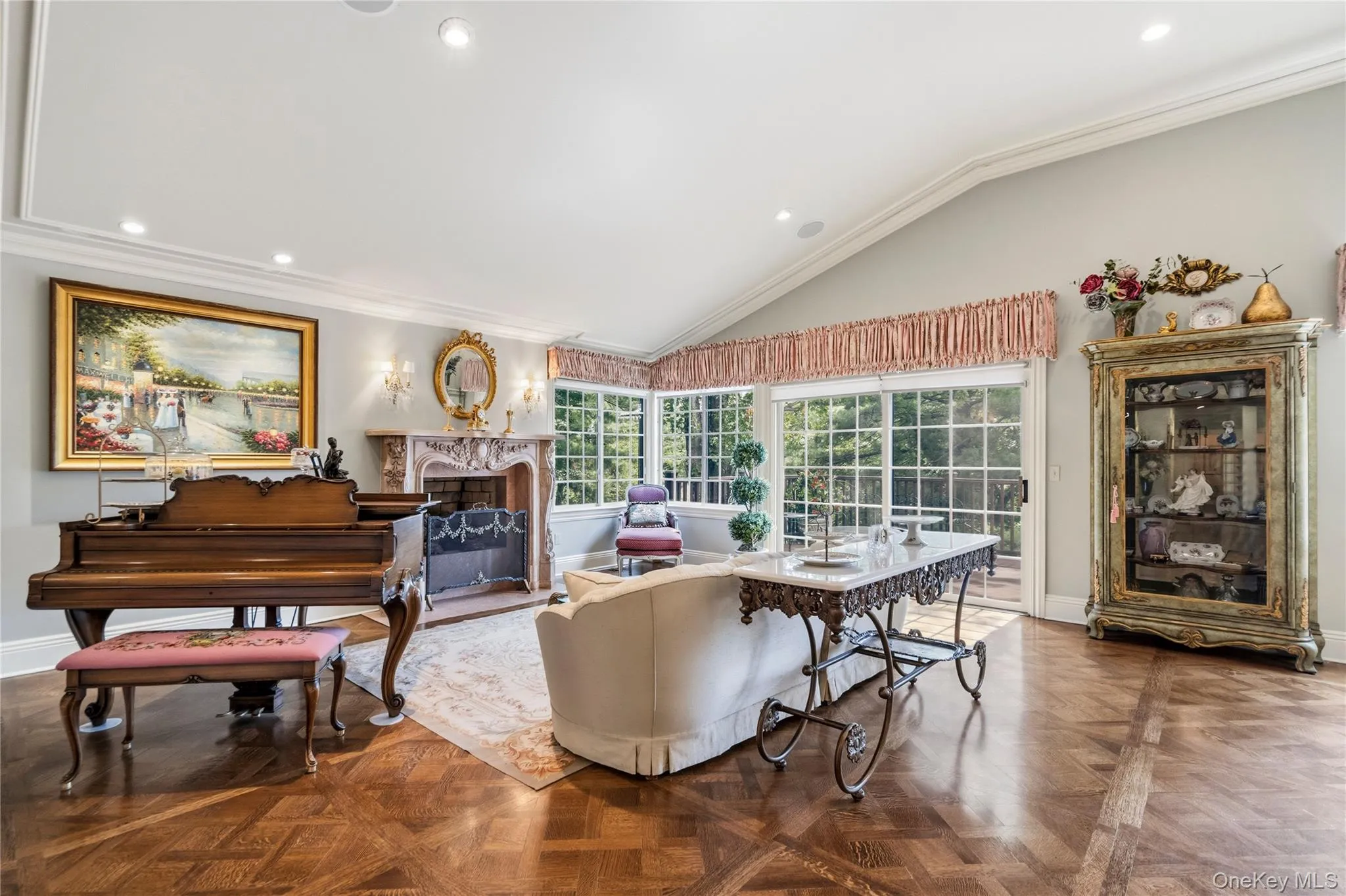 264 Sparrow Drive, North Hempstead, NY, 3 Bedrooms Bedrooms, 9 Rooms Rooms,3 BathroomsBathrooms,Residential,For Rent,Sparrow,0,1037347 264 Sparrow Drive, North Hempstead, NY, 3 Bedrooms Bedrooms, 9 Rooms Rooms,3 BathroomsBathrooms,Residential,For Rent,Sparrow,0,1037347