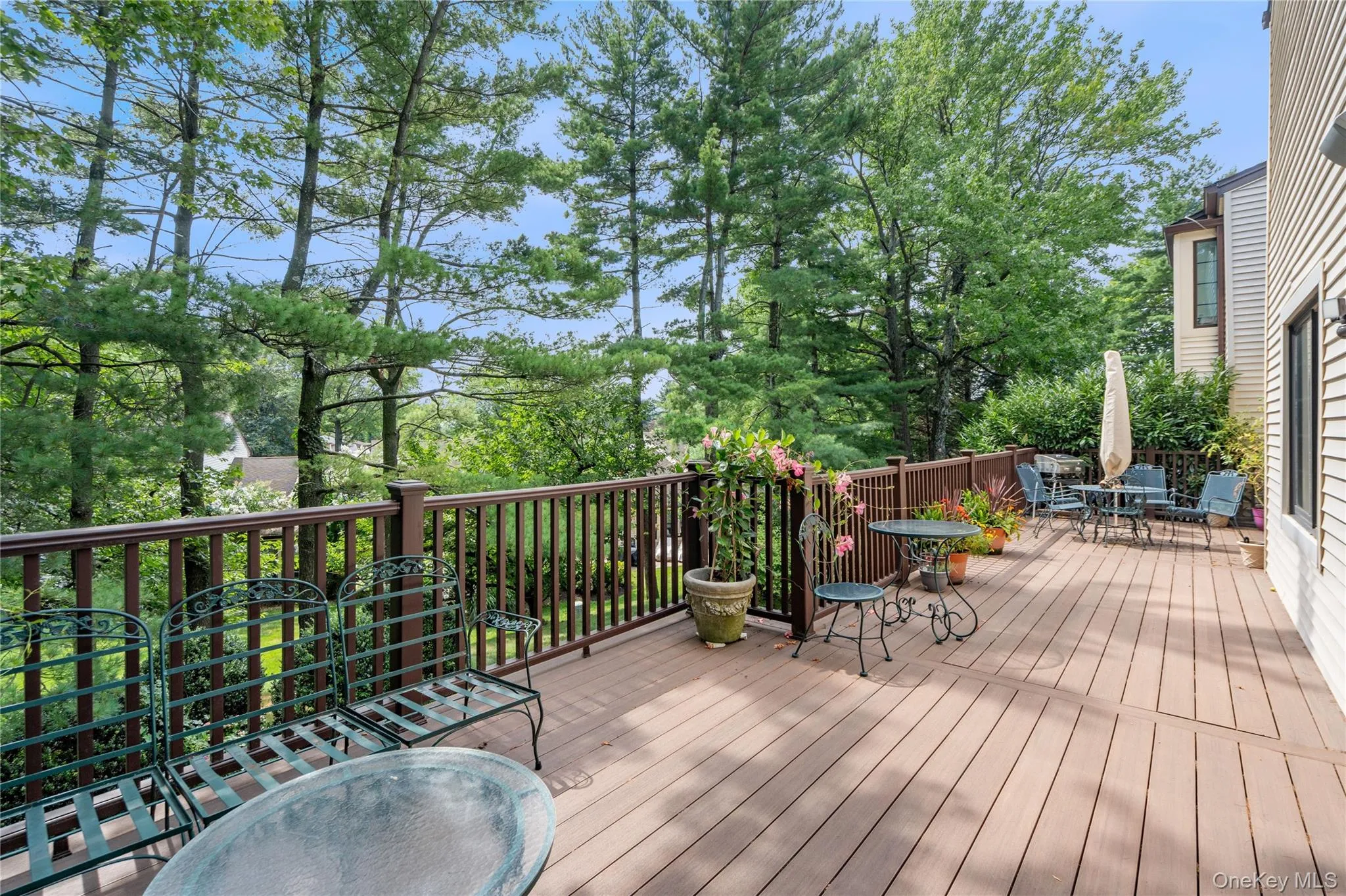 264 Sparrow Drive, North Hempstead, NY, 3 Bedrooms Bedrooms, 9 Rooms Rooms,3 BathroomsBathrooms,Residential,For Rent,Sparrow,0,1037347 264 Sparrow Drive, North Hempstead, NY, 3 Bedrooms Bedrooms, 9 Rooms Rooms,3 BathroomsBathrooms,Residential,For Rent,Sparrow,0,1037347